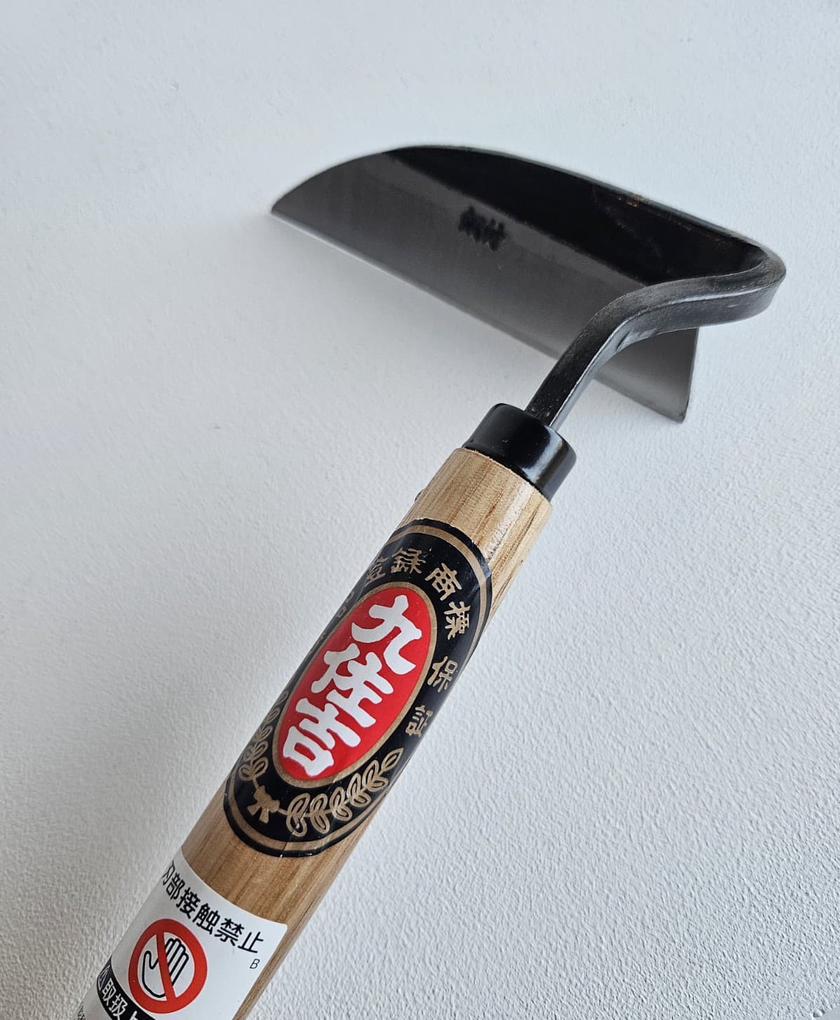 Japanese Weeding Sickle Garden Hoe with Durable Wooden Handle High Quality