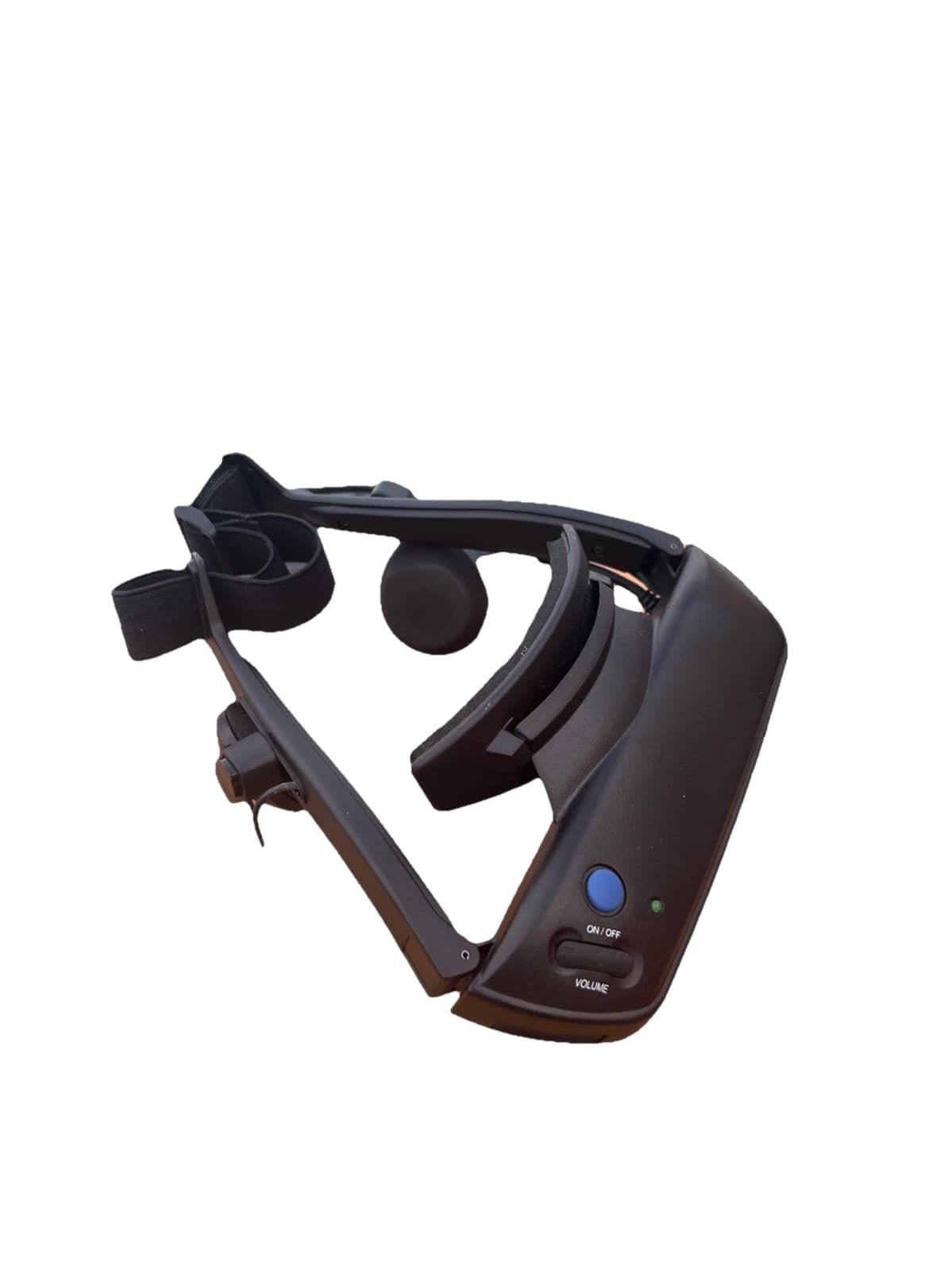 Virtual I GLASSES GAMING Personal Display System Powers On - With Cords 2