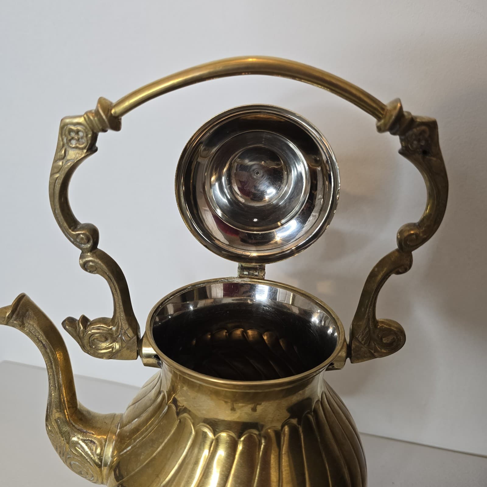 Vintage Brass Spirit Kettle/ teapot with stand and spirit burner 5