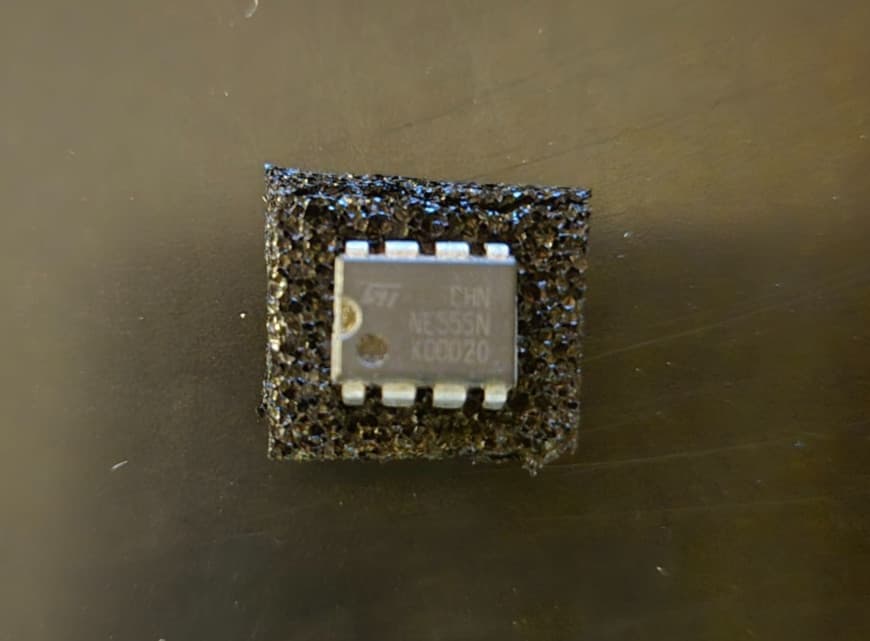 1pc NE555N Timing Circuit IC by STMicroelectronics 8-PIN DIP ~NEW~