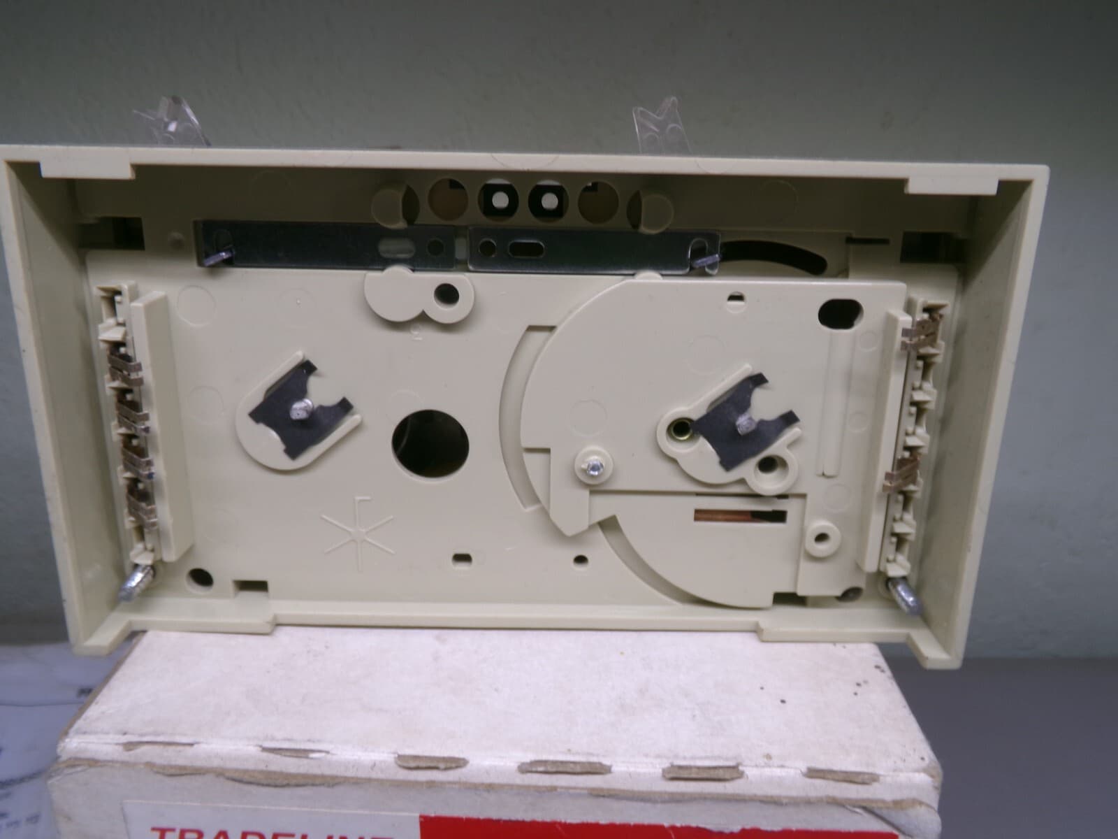 HONEYWELL T874B1019 MULTISTAGE THERMOSTAT NOS 6