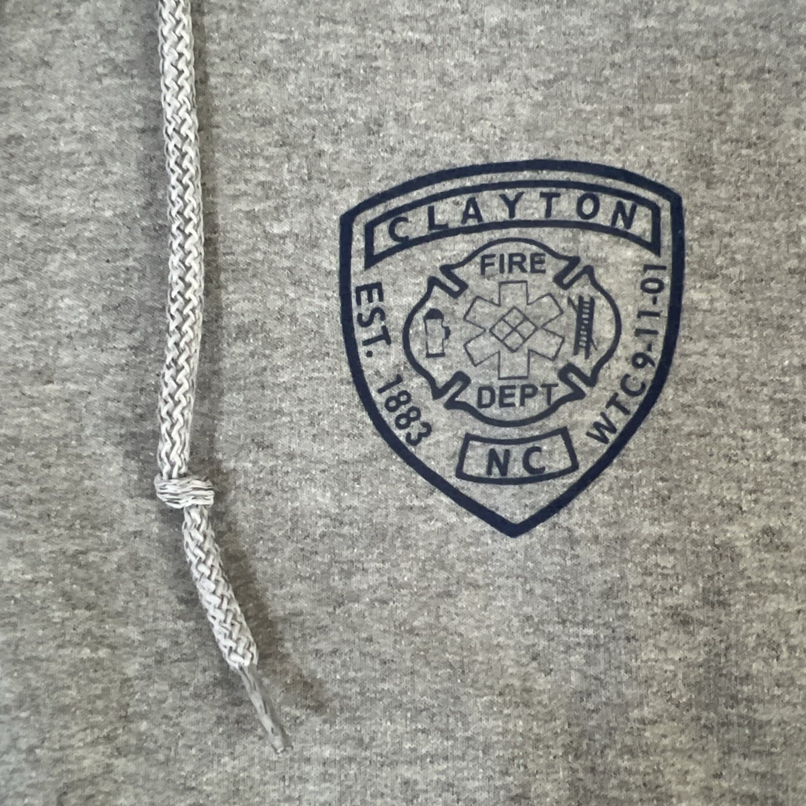 CLAYTON NC NORTH CAROLINA FIRE DEPARTMENT 9/11 TRIBUTE SWEATSHIRT VINTAGE MENS L 3