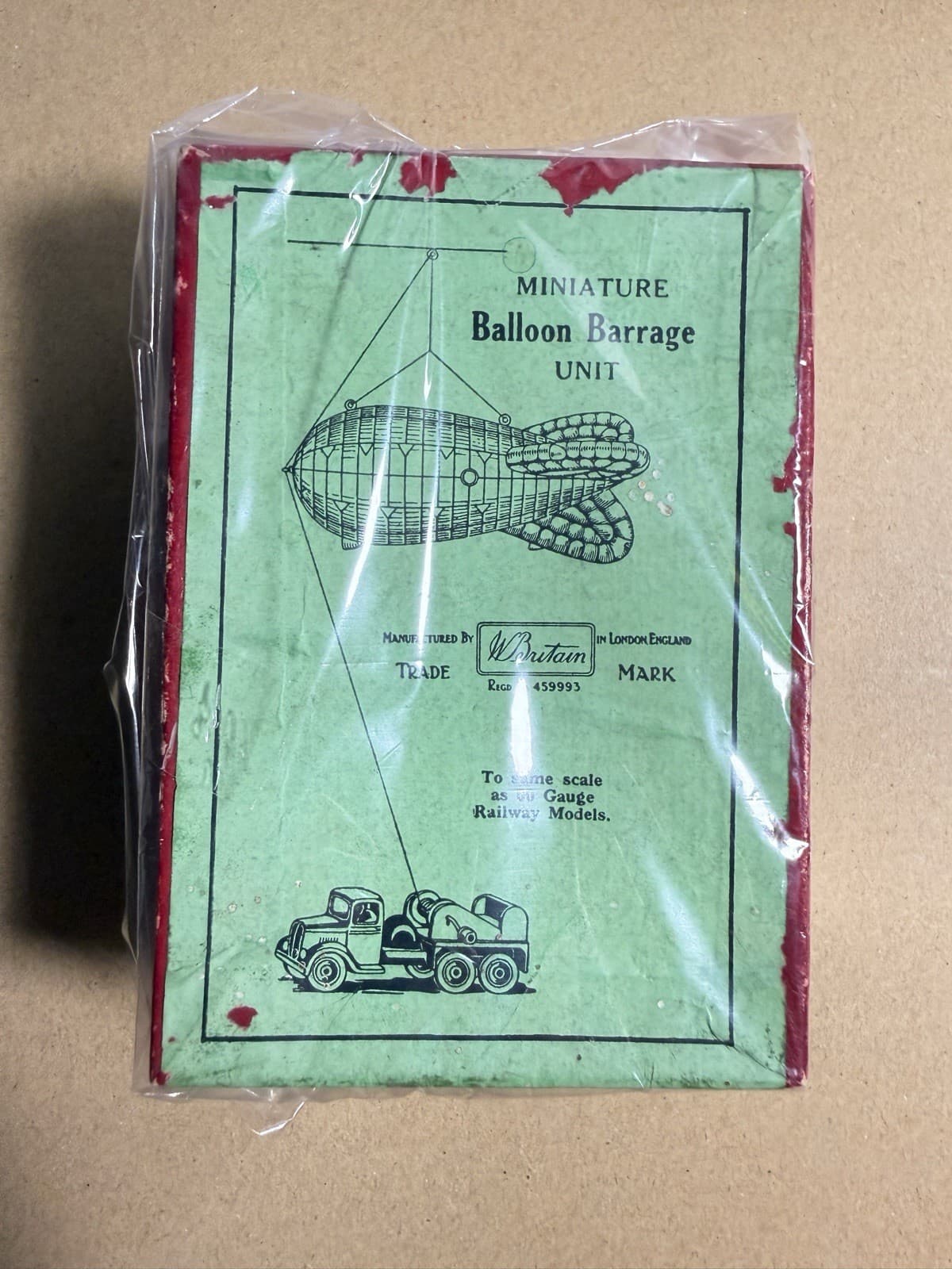 Vintage Toys Britain's Barrage Balloon and Lorry No. 1855,rare,almost Mint