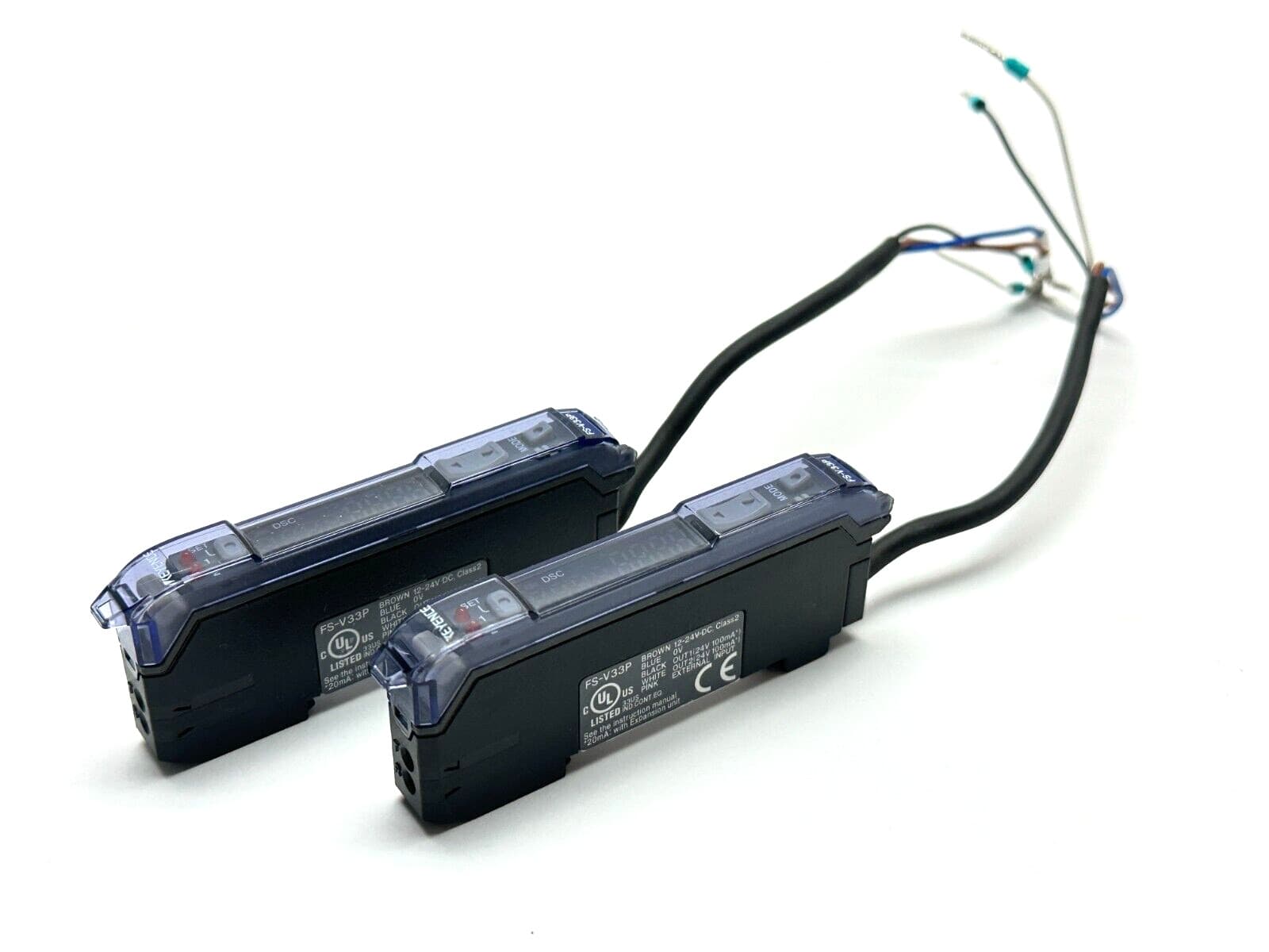 Keyence FS-V33P Fiber Sensor Amplifier Main Unit PNP LOT OF 2