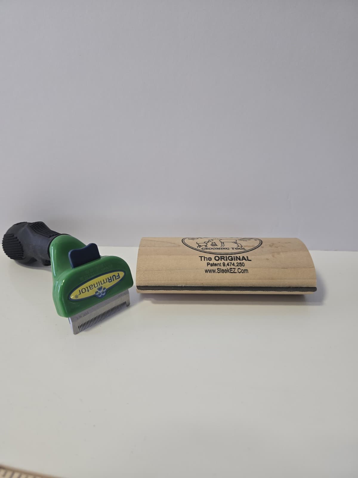 SLEEKEZ  Furminator Deshedding Grooming Tool for Dogs, Cats, Horses Sleek Ez 5”