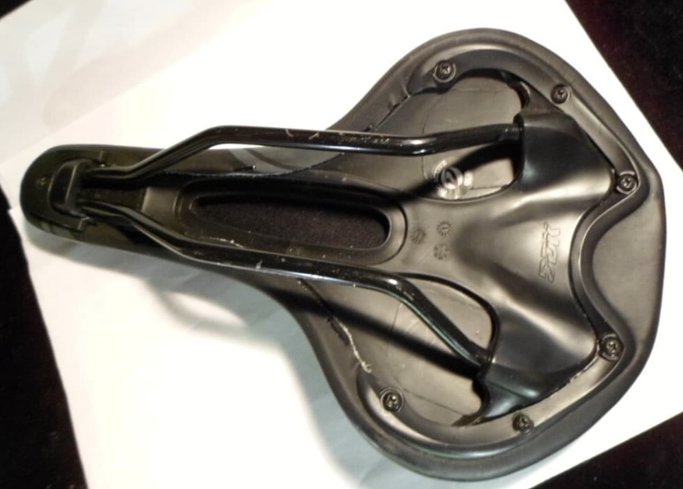 BLACK / GRAY DDK LIV CITY HYBRID PRO ACTIVE BICYCLE SEAT SADDLE ROAD TOURING VGC 5