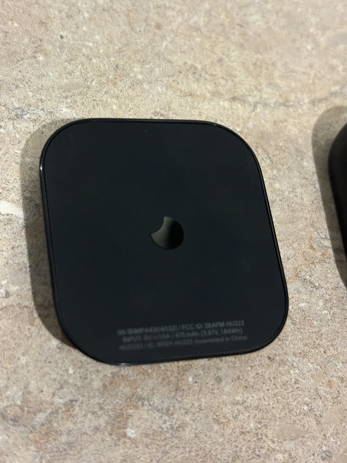 Humane AI Pin Wearable Lunar RARE TECH W/charger 3