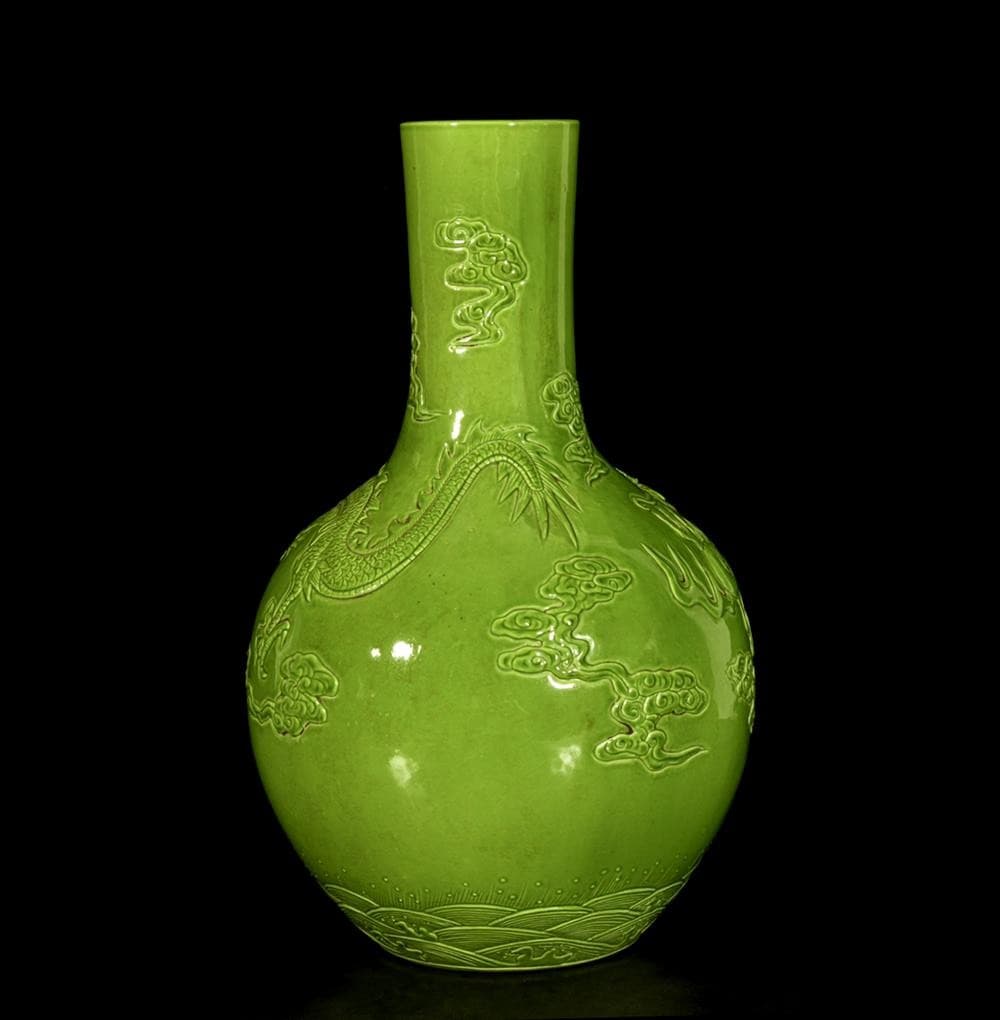 33CM Qianlong Signed Old Chinese Apple Green Vase W/dragon U1325 2