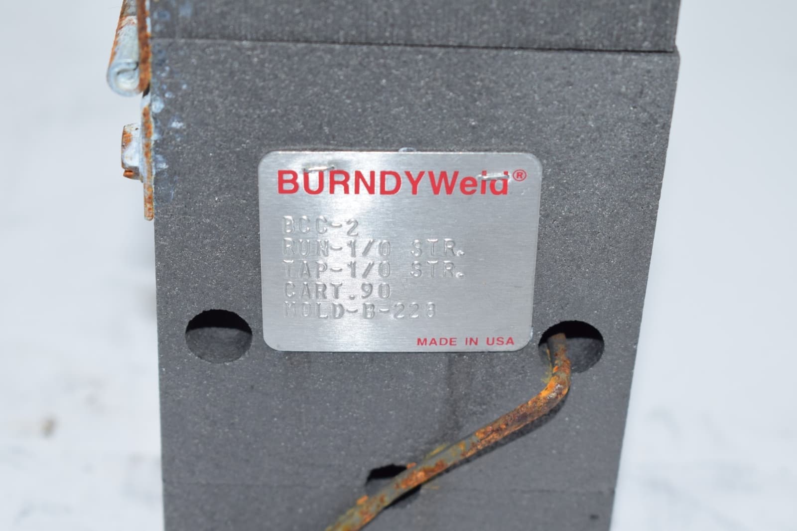 NEW Burndy Weld B-228 Type BCC-2 Weld Metal Mold, 1/0 AWG Conductor, Horizontal  2