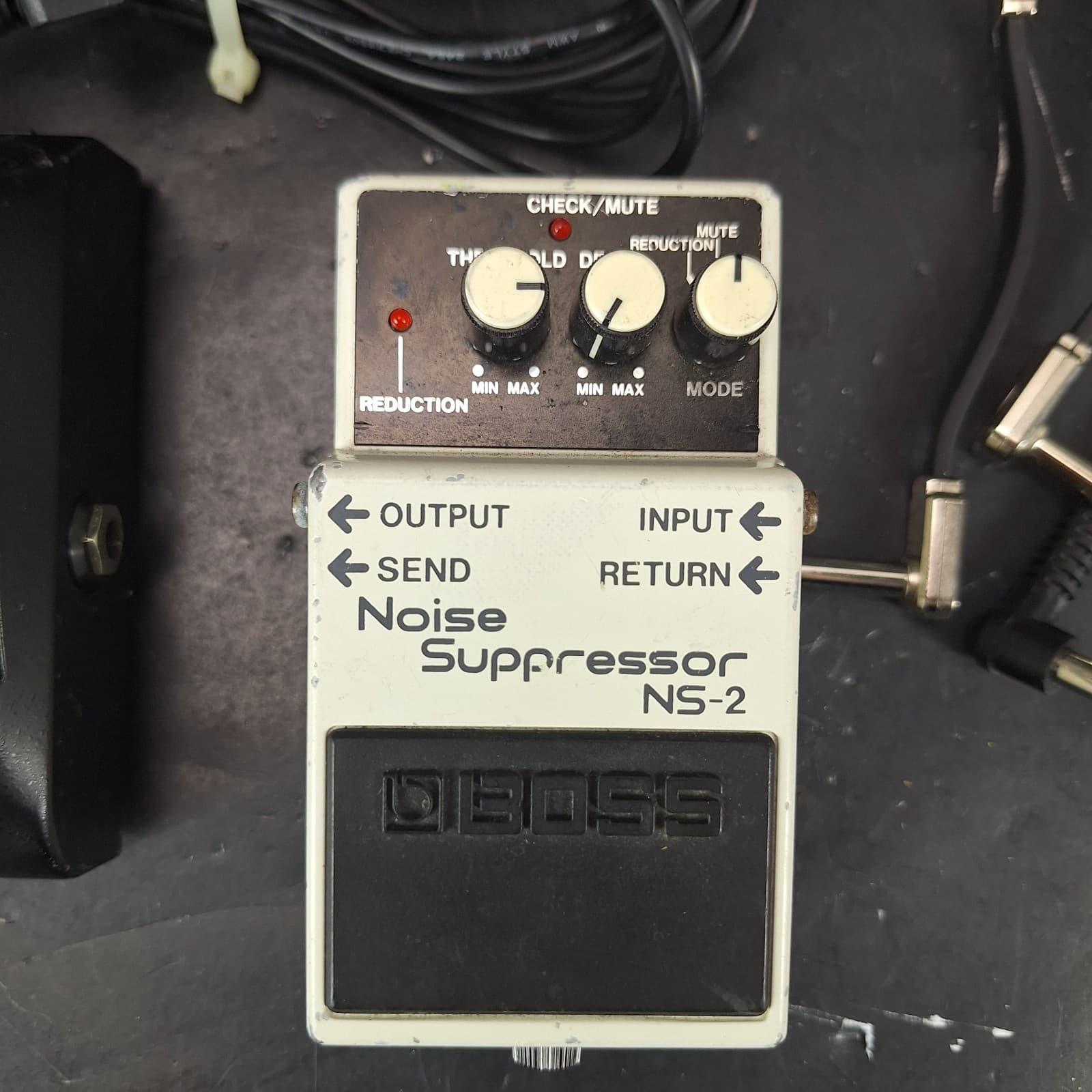 Boss NS-2 Noise Suppressor & Korg PB-01 PitchBlack Chromatic Guitar Pedals 6