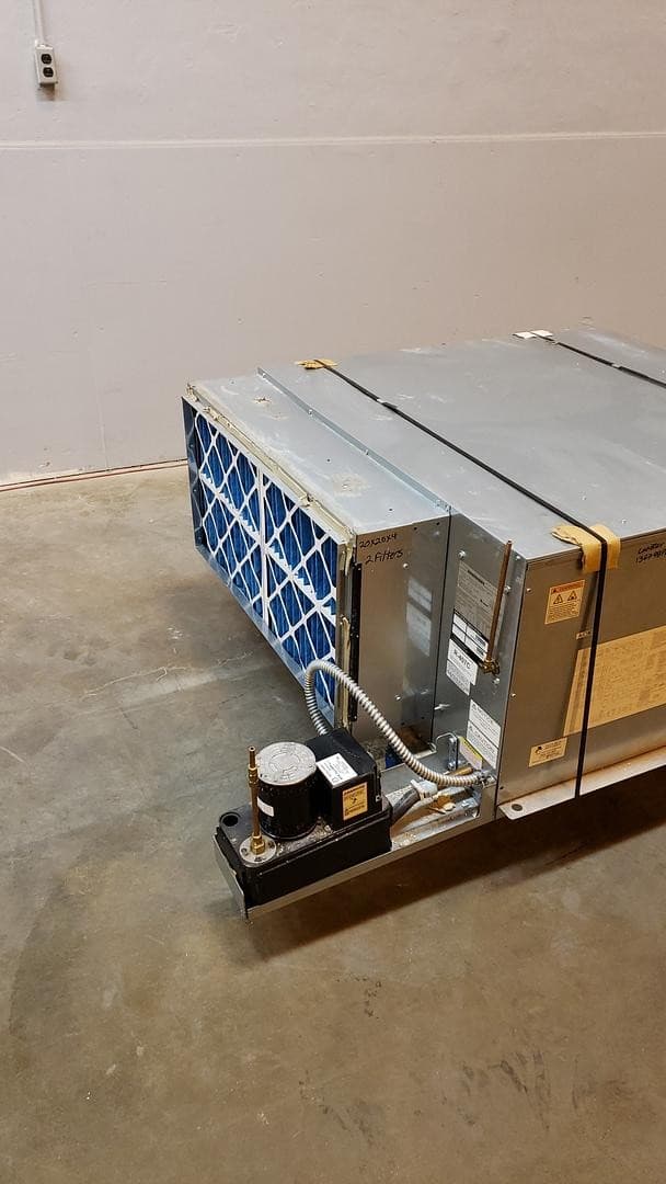 LIEBERT MMD60E2 5 Ton Mini Mate '12 Air Cooled 460v Zero-Footprint(S6LLST10945) 5