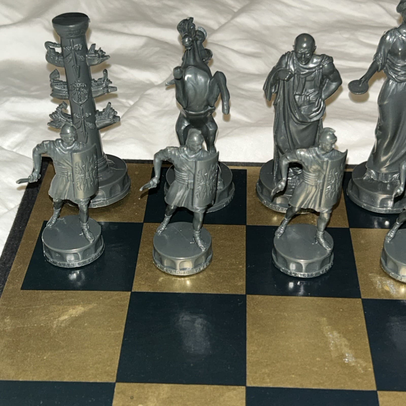 1963 Classic Games Collector's Series Chess Set Edition 1 Ancient Rome Edition 3