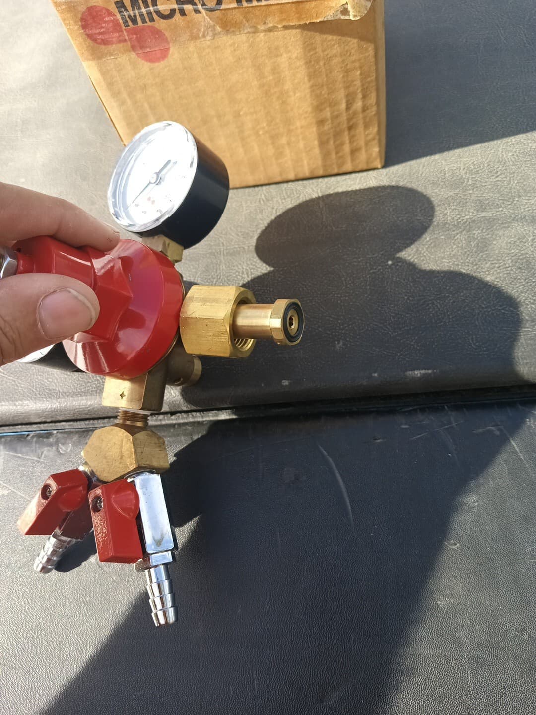 MicroMatic Primary Double Gauge Dual barb Co2 Regulator. 2