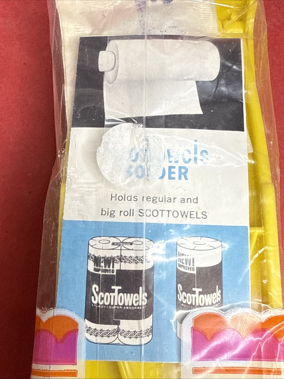 Vintage 1969 Scott Paper Towel Holder Plastic Yellow NEW Made In USA 5