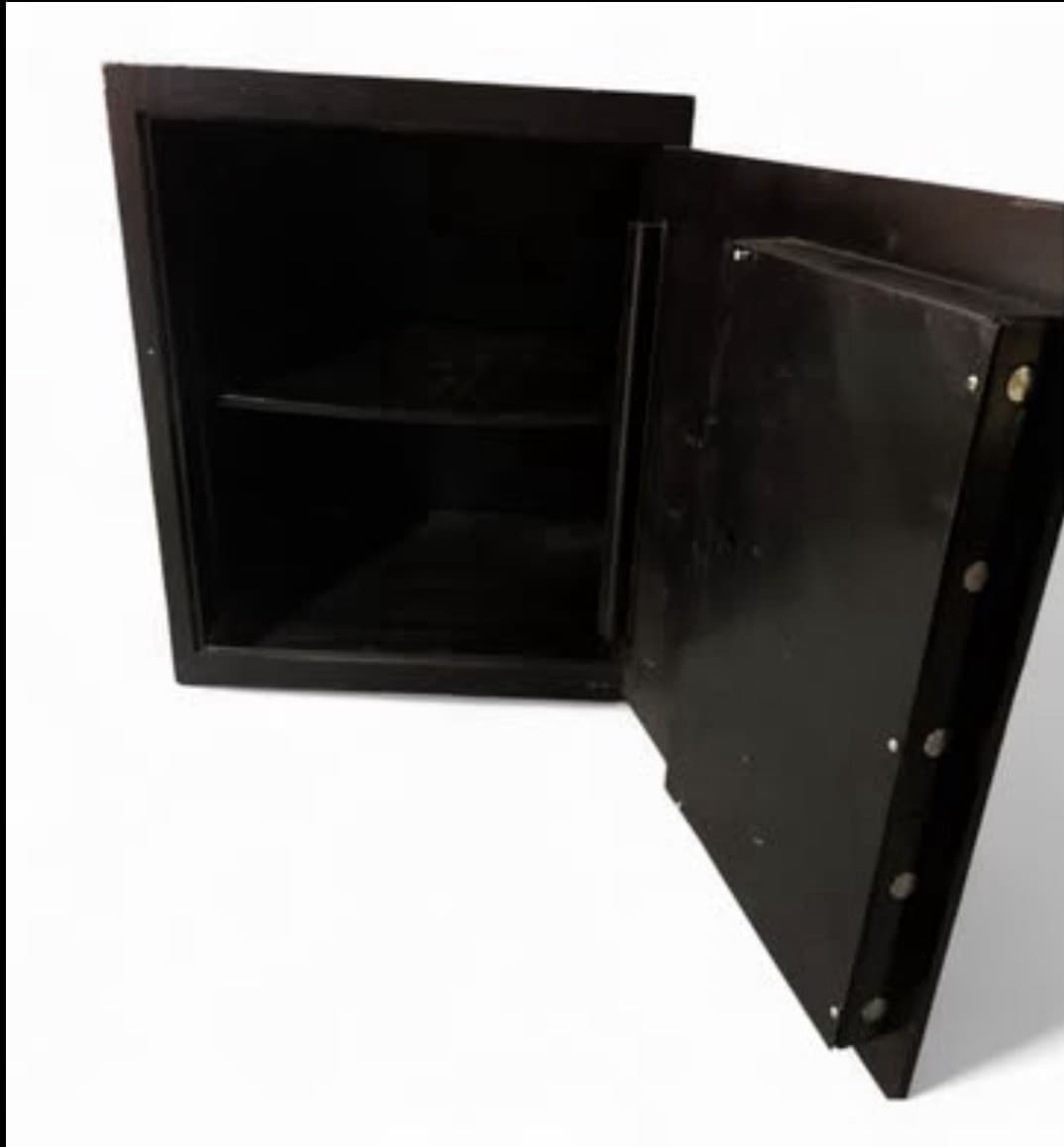 SG SAFE Vault digital code 30.5”H x23.75”D x 24.5”W 2