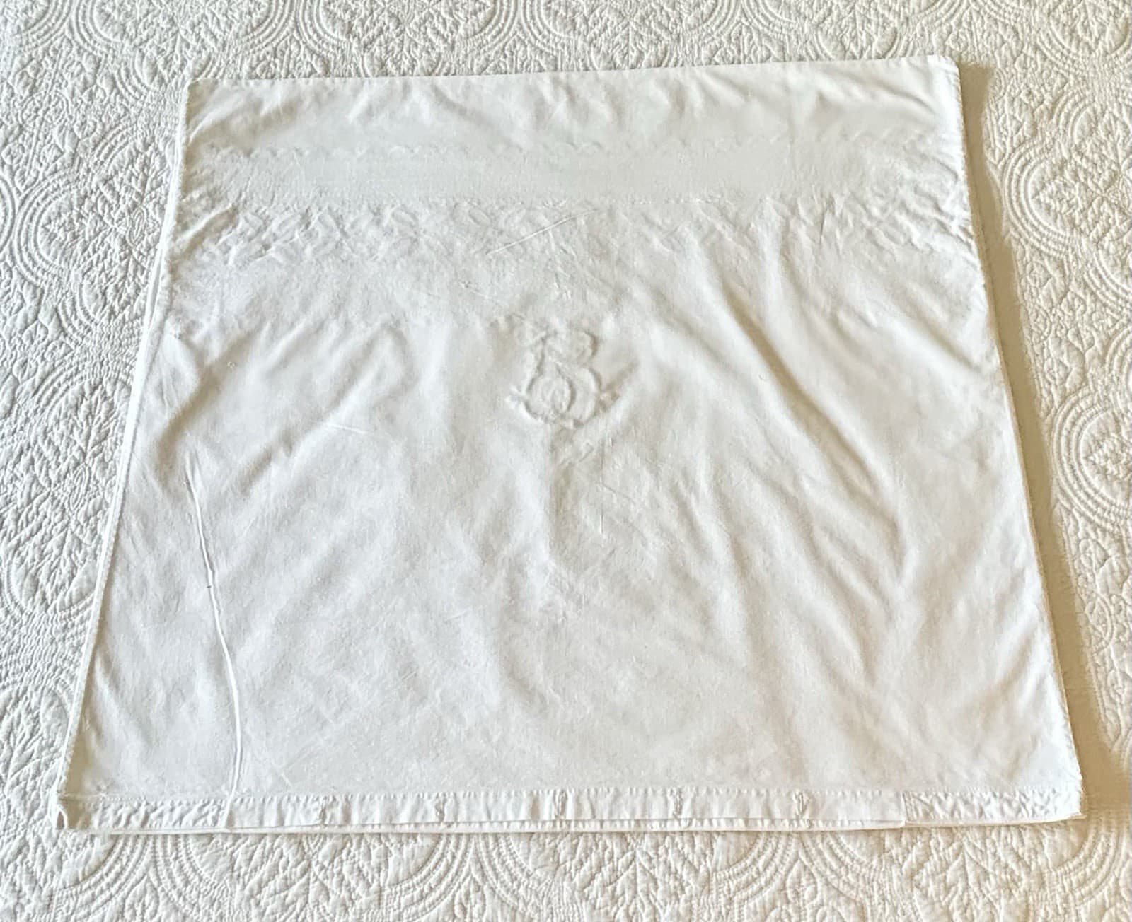 Vintage European Handmade Pillow Shams Lace & Monogram Pair 30x32 White Lovely!! 6