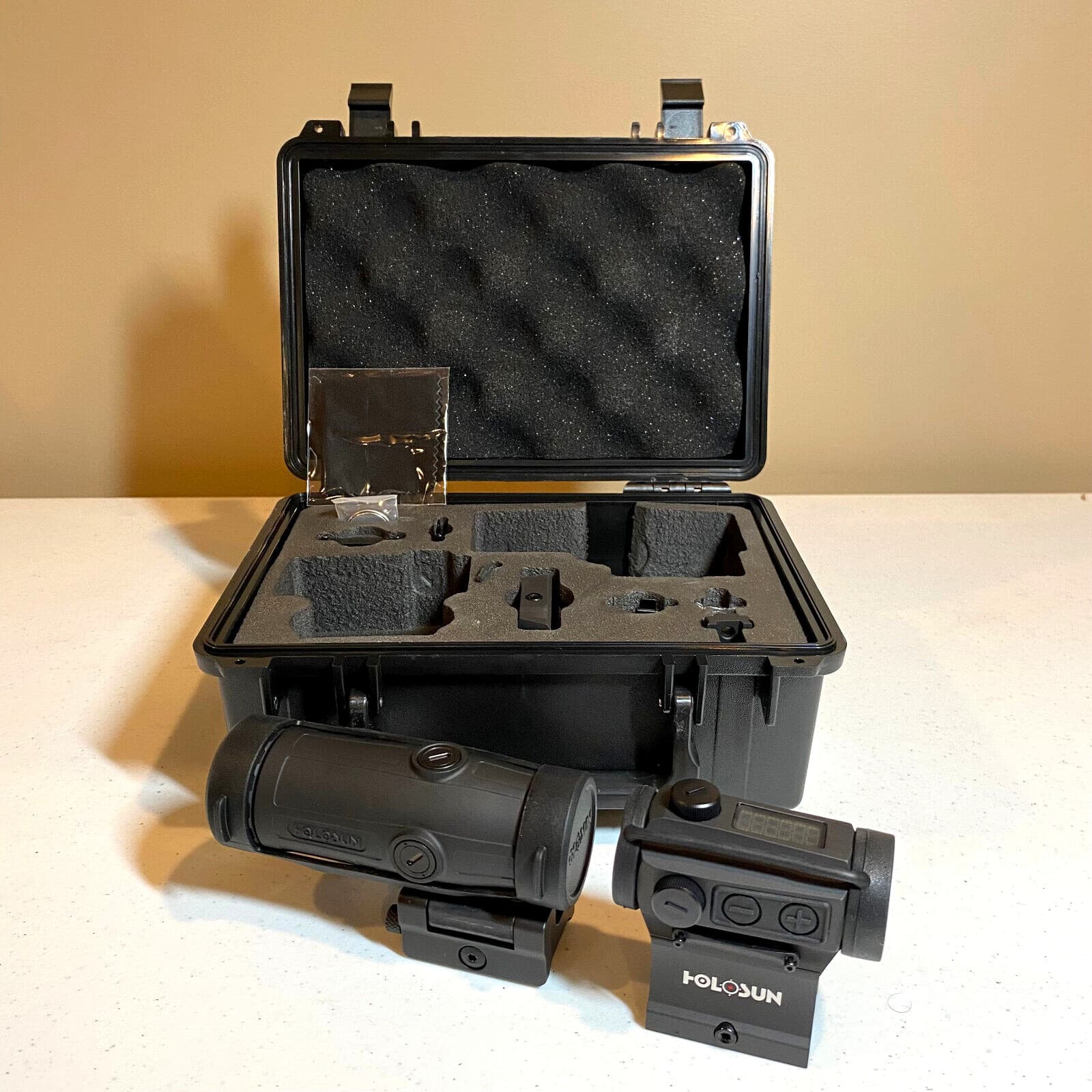 Holosun HS403C 2 MOA Dot Micro Red Dot Sights & HM3X 3X Magnifier Combo w/ Case