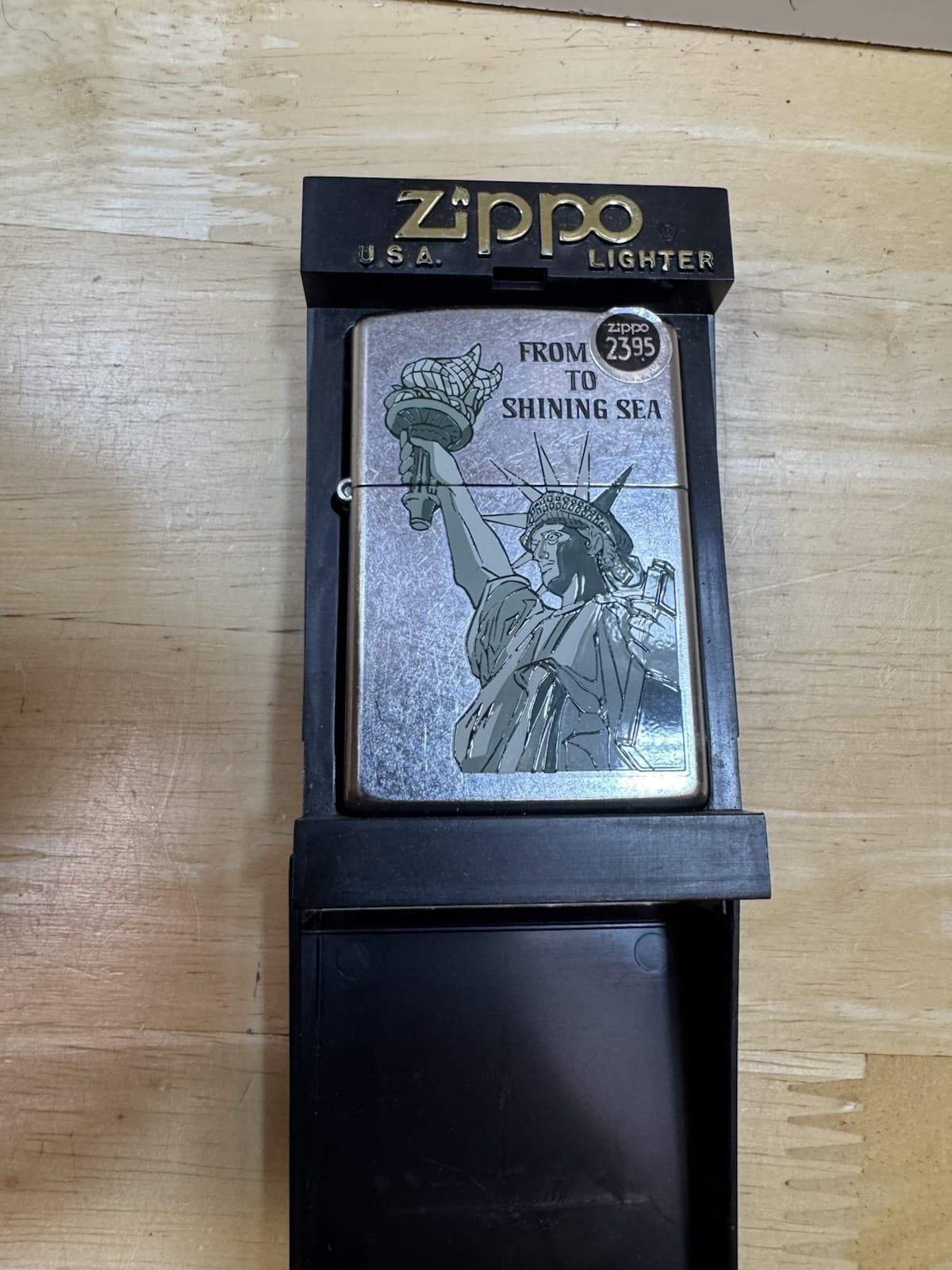 Zippo 2001 Statue Of Liberty From Sea To Shining Sea Street Chrome Lighter
