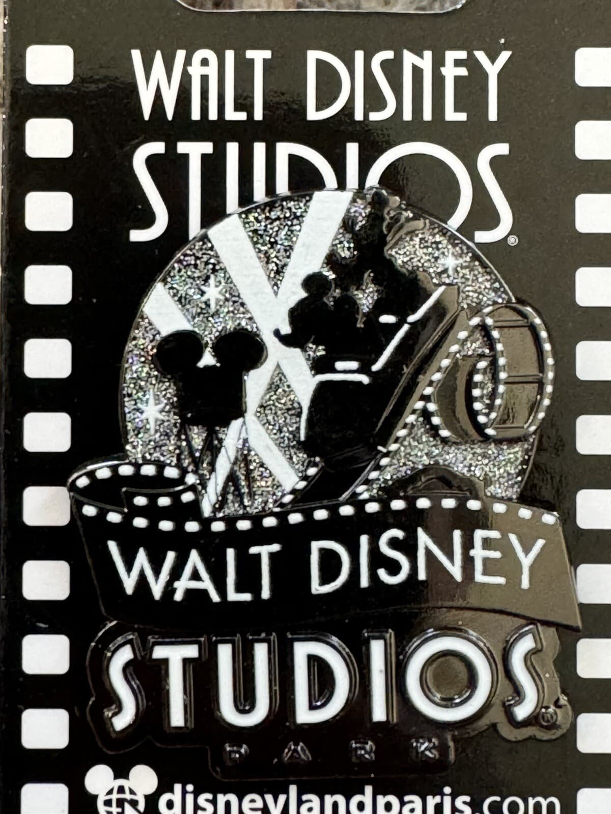 Disney Disneyland Paris Pin Walt Disney Studios Park Logo Mickey Goofy Retired 2