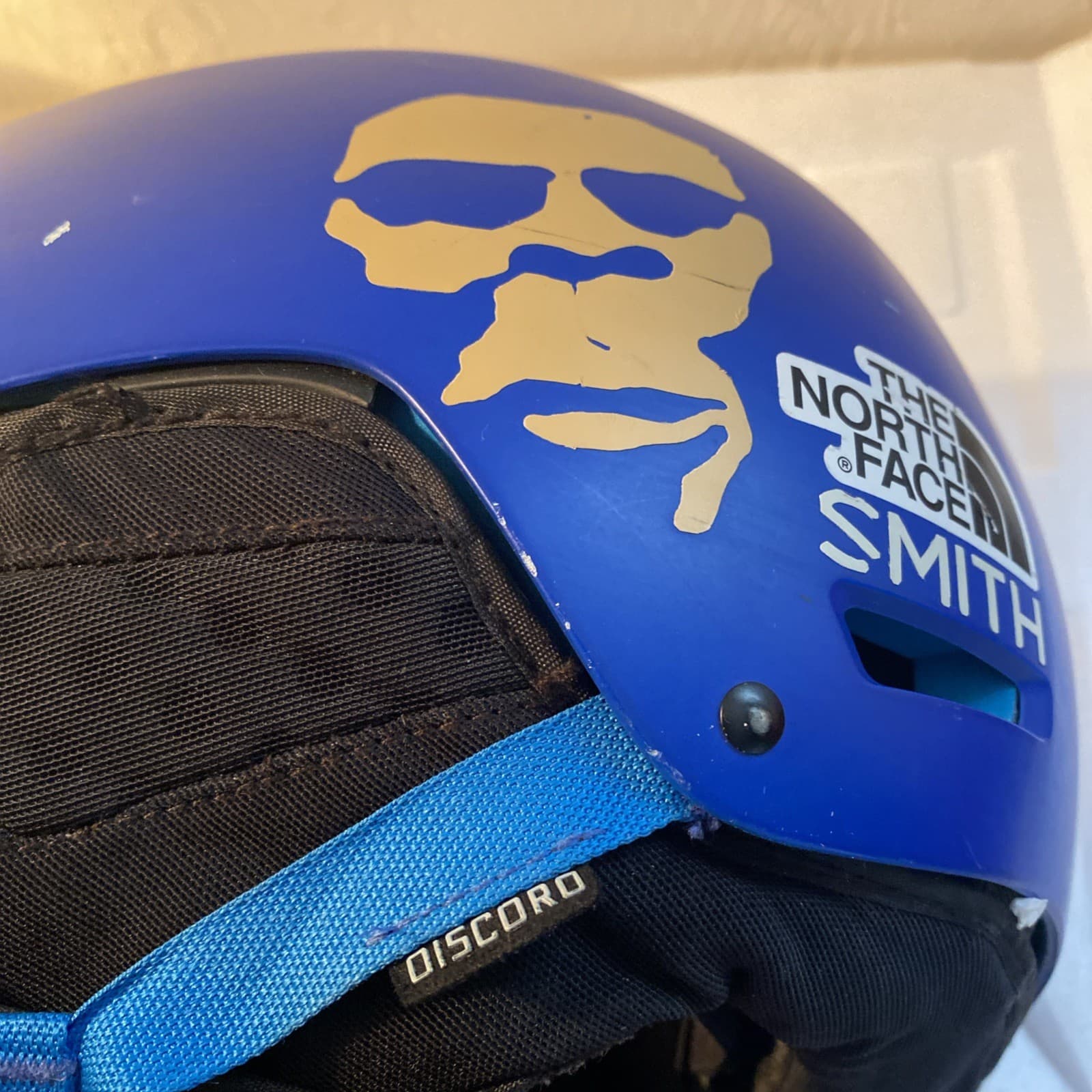 Giro Discord Royal Blue EN 1077 Ski Snowboard Helmet  Slide Vent 3