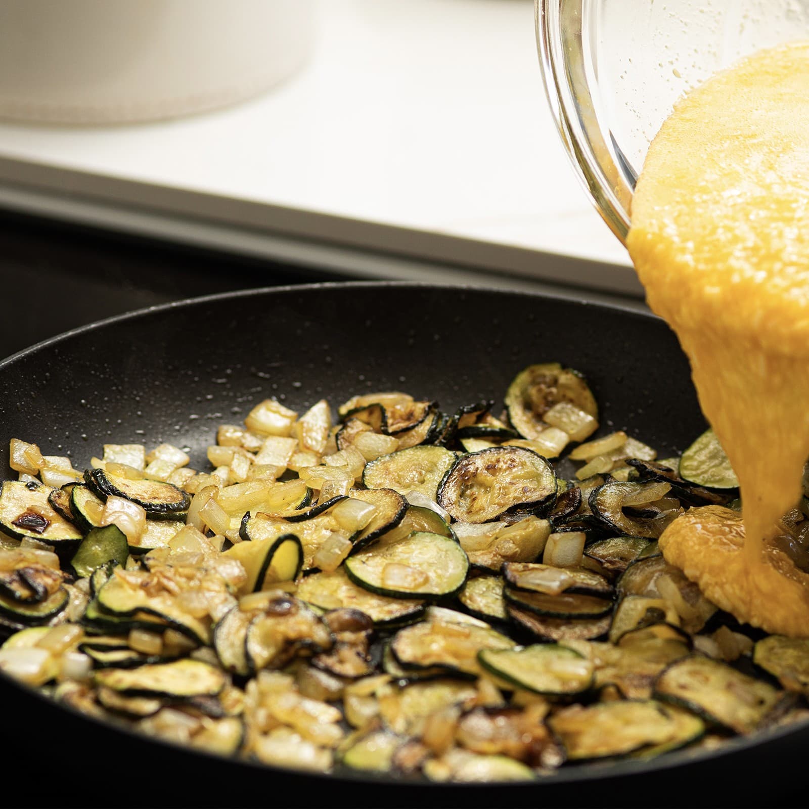 Scanpan Classic 2 Piece Fry Pan Set, 8" & 10.25", Nonstick 4