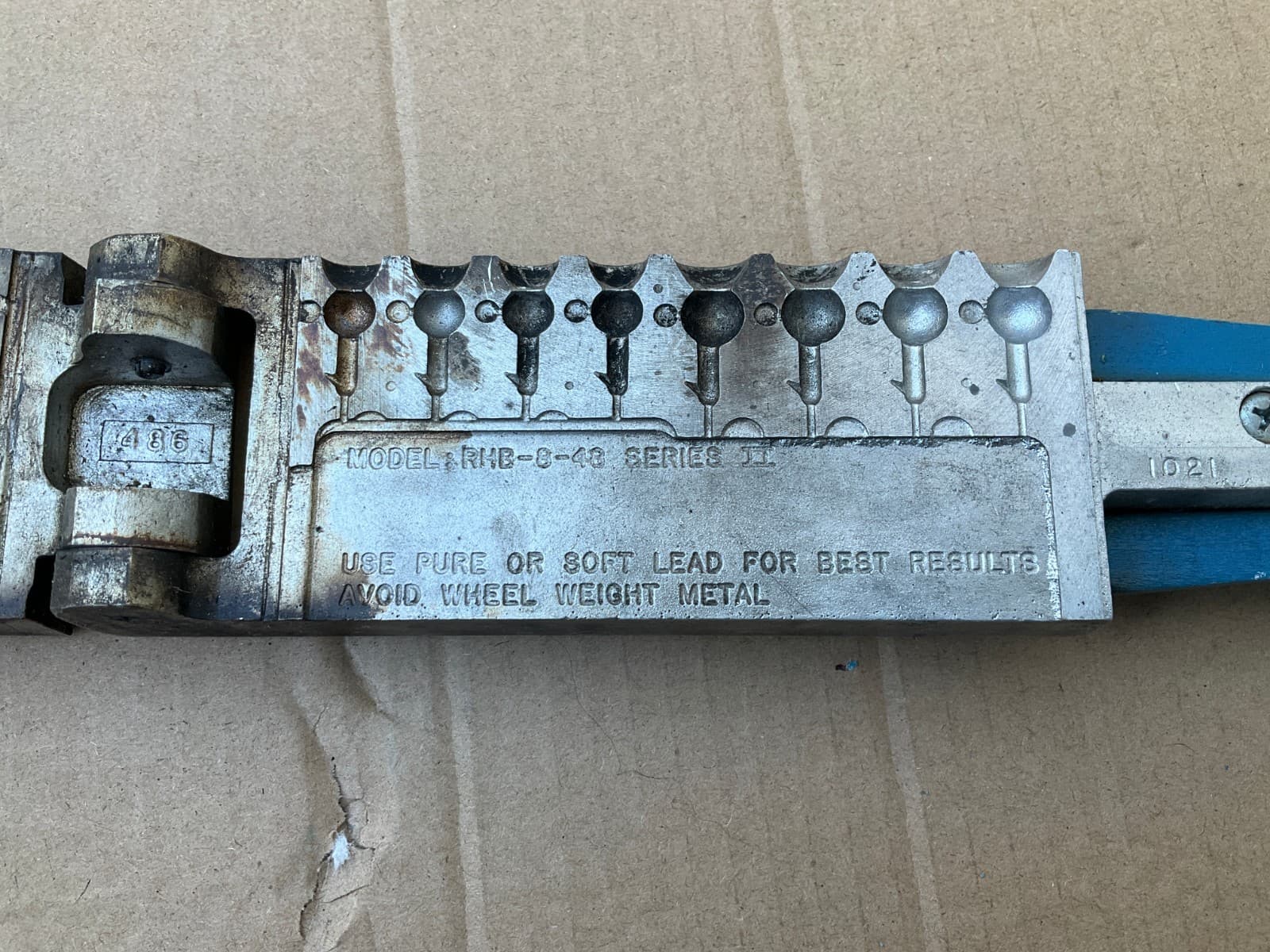 DO-IT Ind. Iowa Round Head Jig RHB-8-48 Series II Mold 3