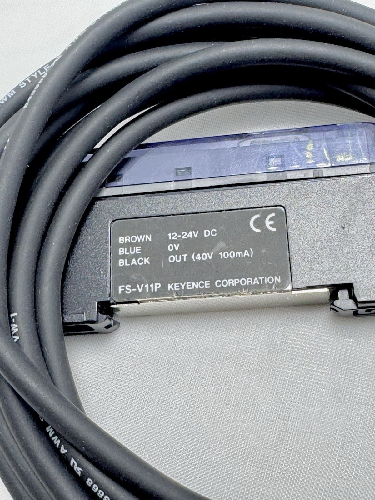 Keyence FS-V11P Fiber Optic Sensor 3