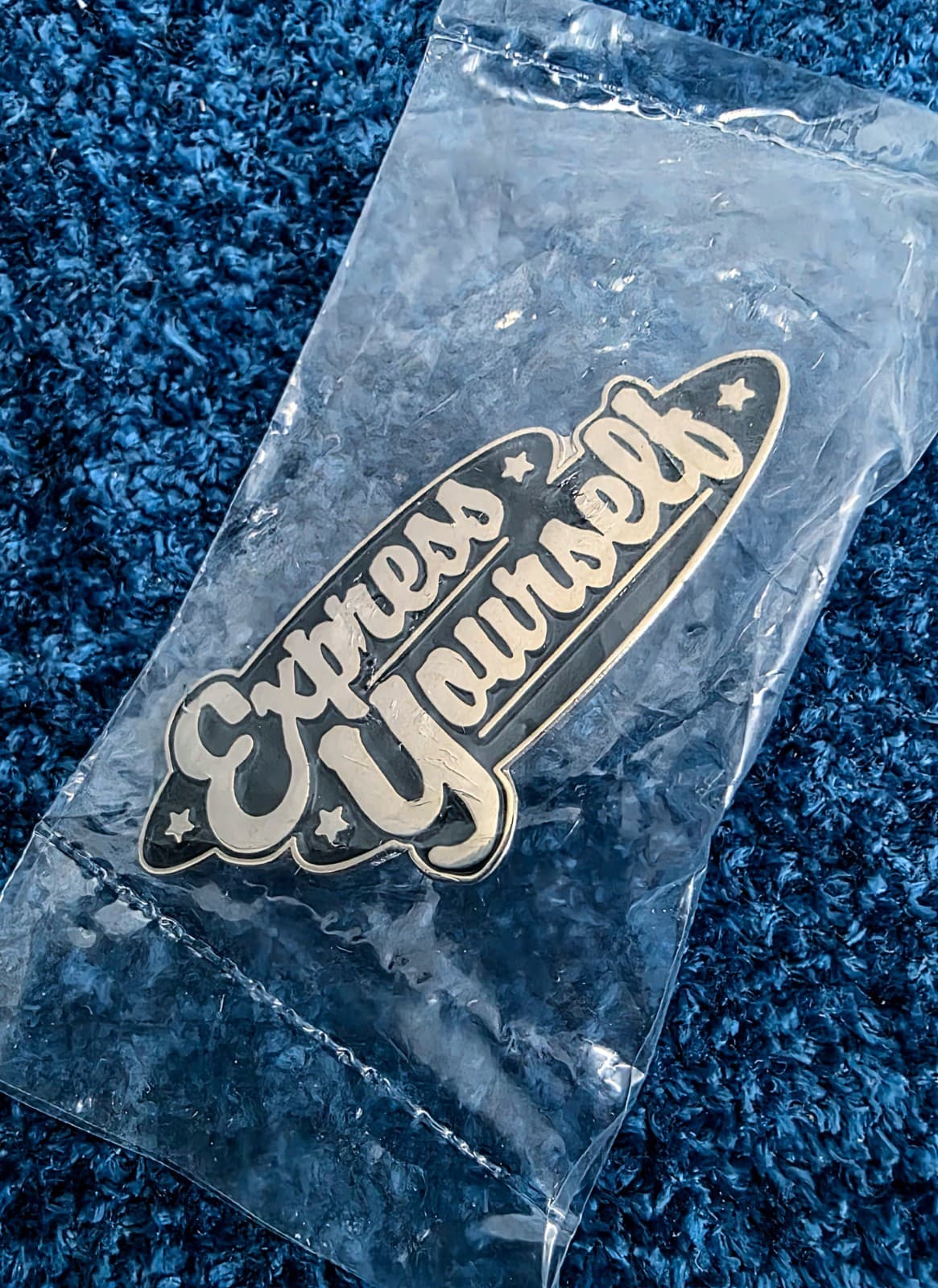 MADONNA SEALED RE-INVENTION TOUR PIN EXPRESS YOURSELF BOY TOY 2004 BADGE 5