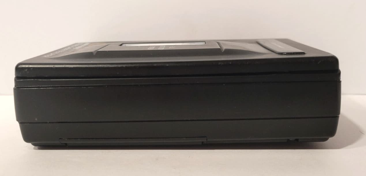 Vintage Tozai ATC-337 Personal AM/FM Stereo Cassette Player Walkman 6