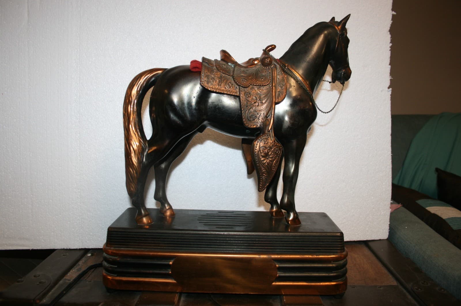Abbotwares Standing Horse and Saddle Radio Bronze & Copper Vintage 1940's  Z477 4