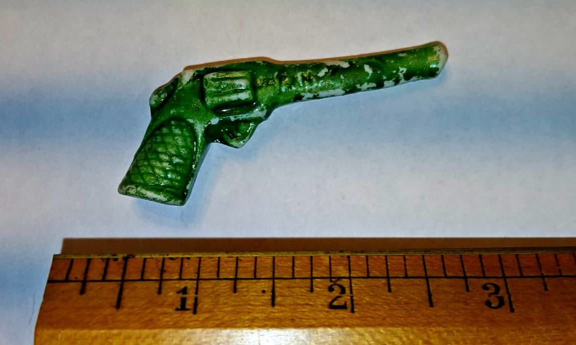 Cracker Jack Lot 472 - Green Gun Smoking Pipe 3" 4