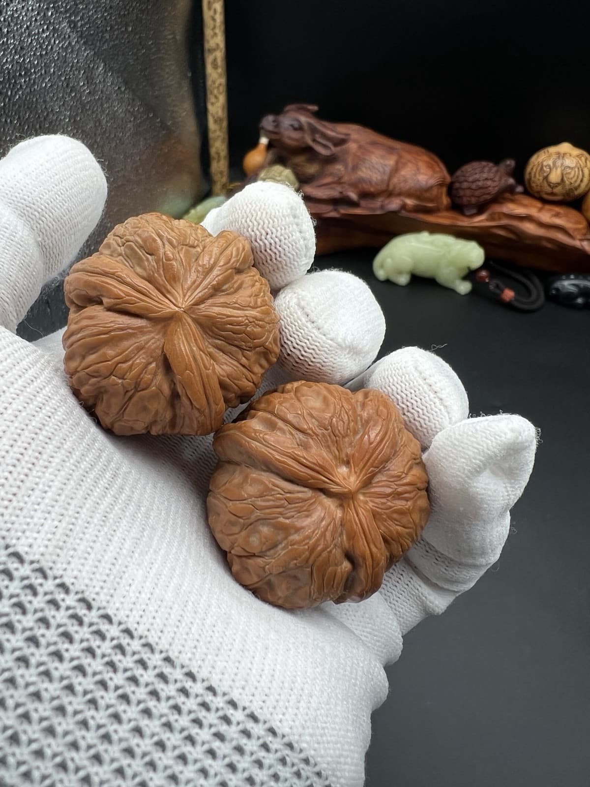 Pair of  Match Chinese Health Walnut 40×39×30mm精配文玩核桃～平谷元宝正奔三棱 2