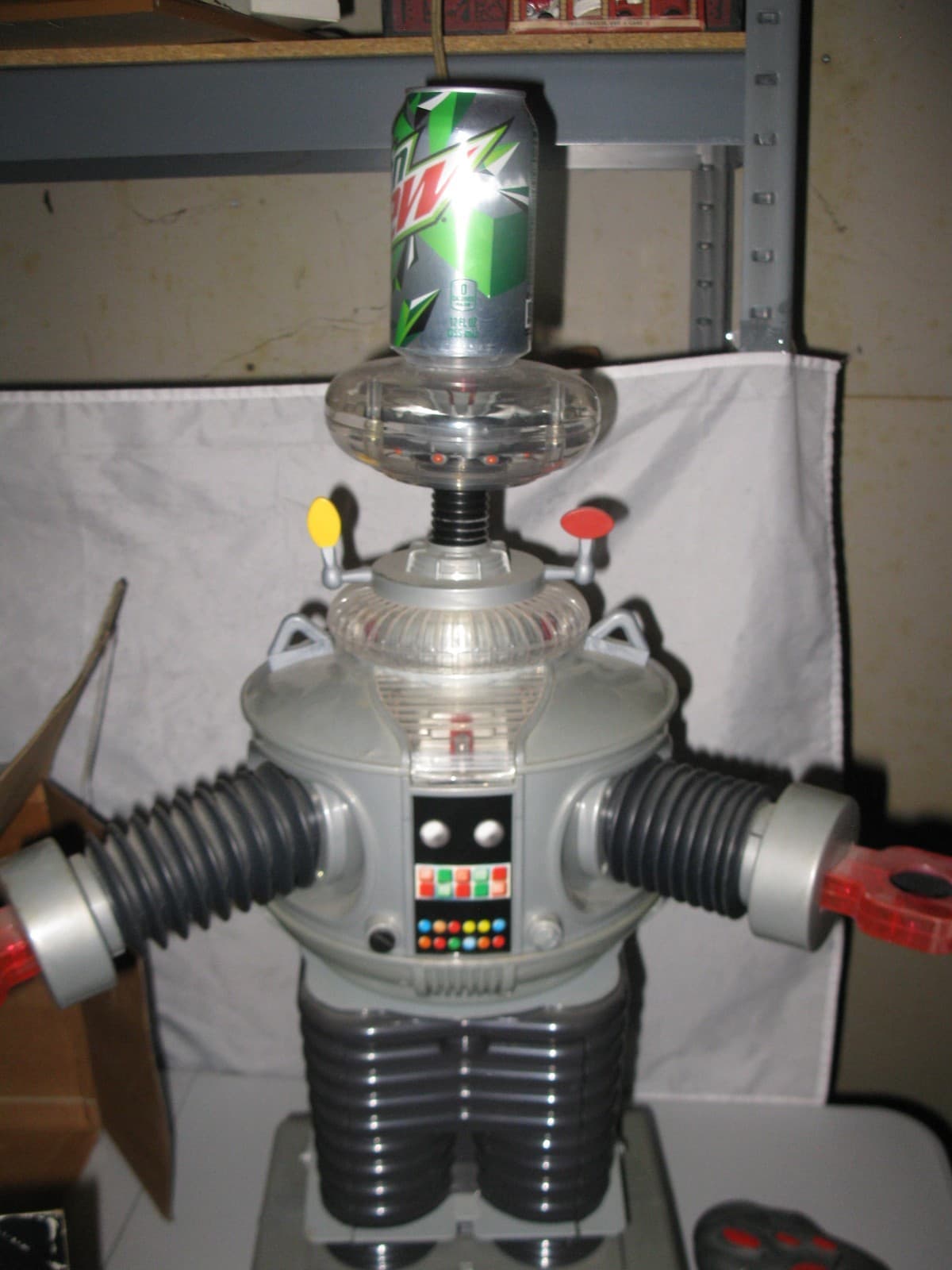 1998 Trendmasters Lost In Space Large RC 24” B-9 Robot w/ Remote,  Box, Used 5