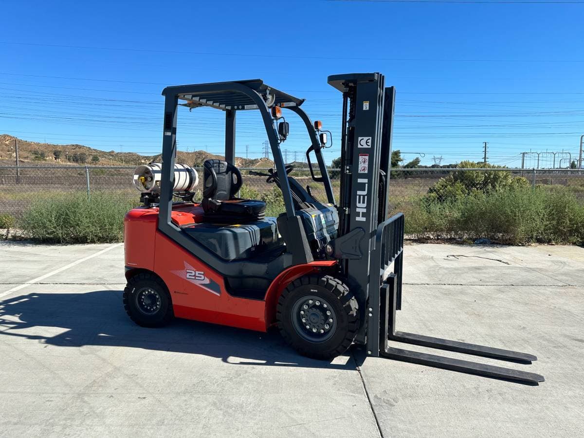 NEW 2022 Heli CPYD25-M1H Forklift 5000 lb 5