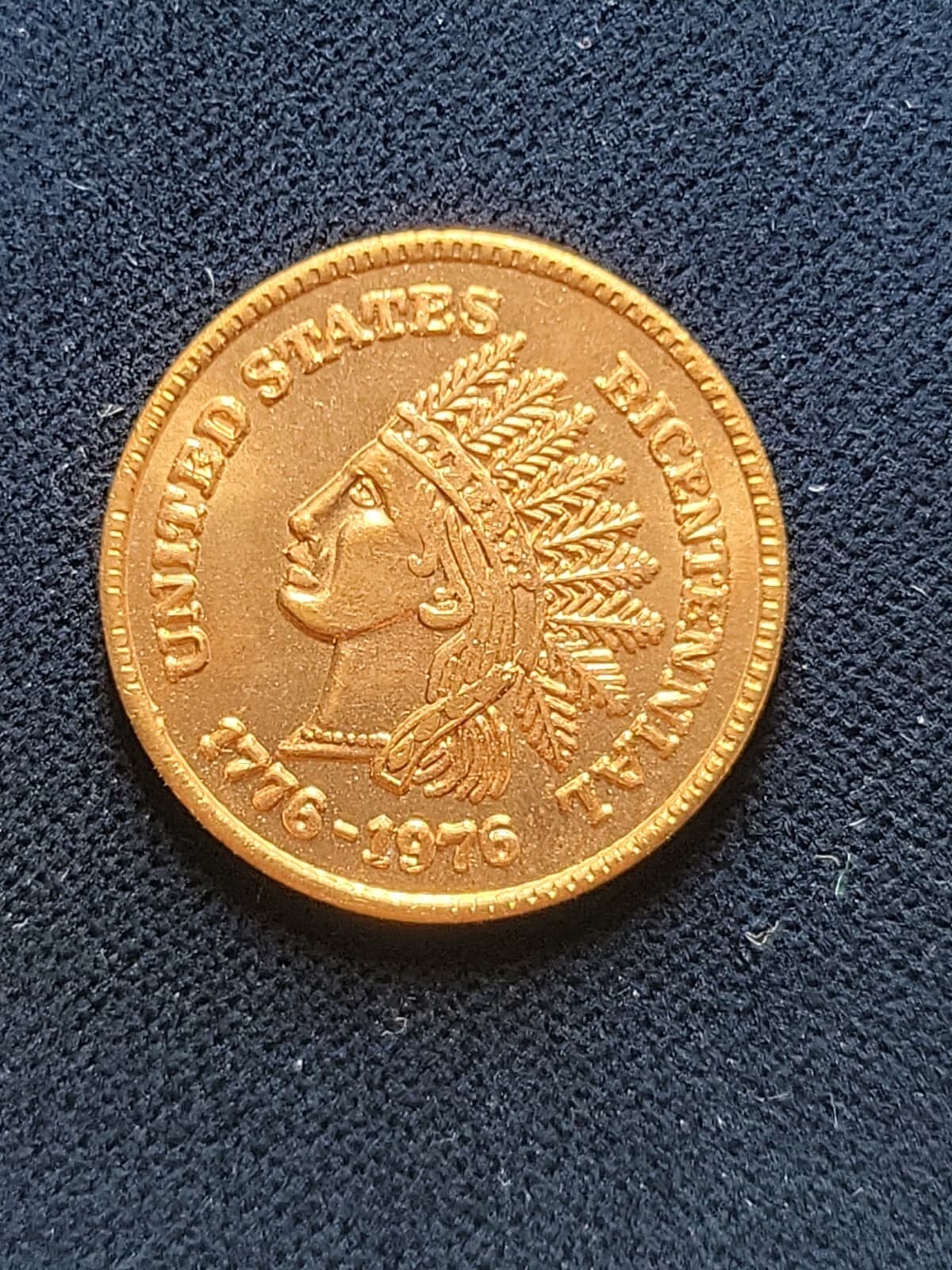 1776 -1976 Bicentennial Indian Head Token Bird  in Hand PA 20 MM Copper