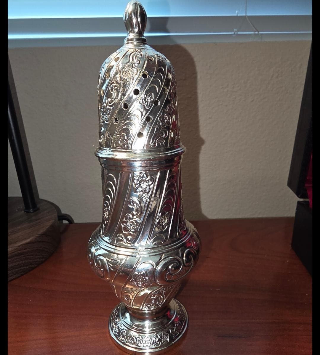 Vintage Silver-Plated Sugar Caster / Muffineer w/ Box – Ornate Rococo Shaker 7" 3