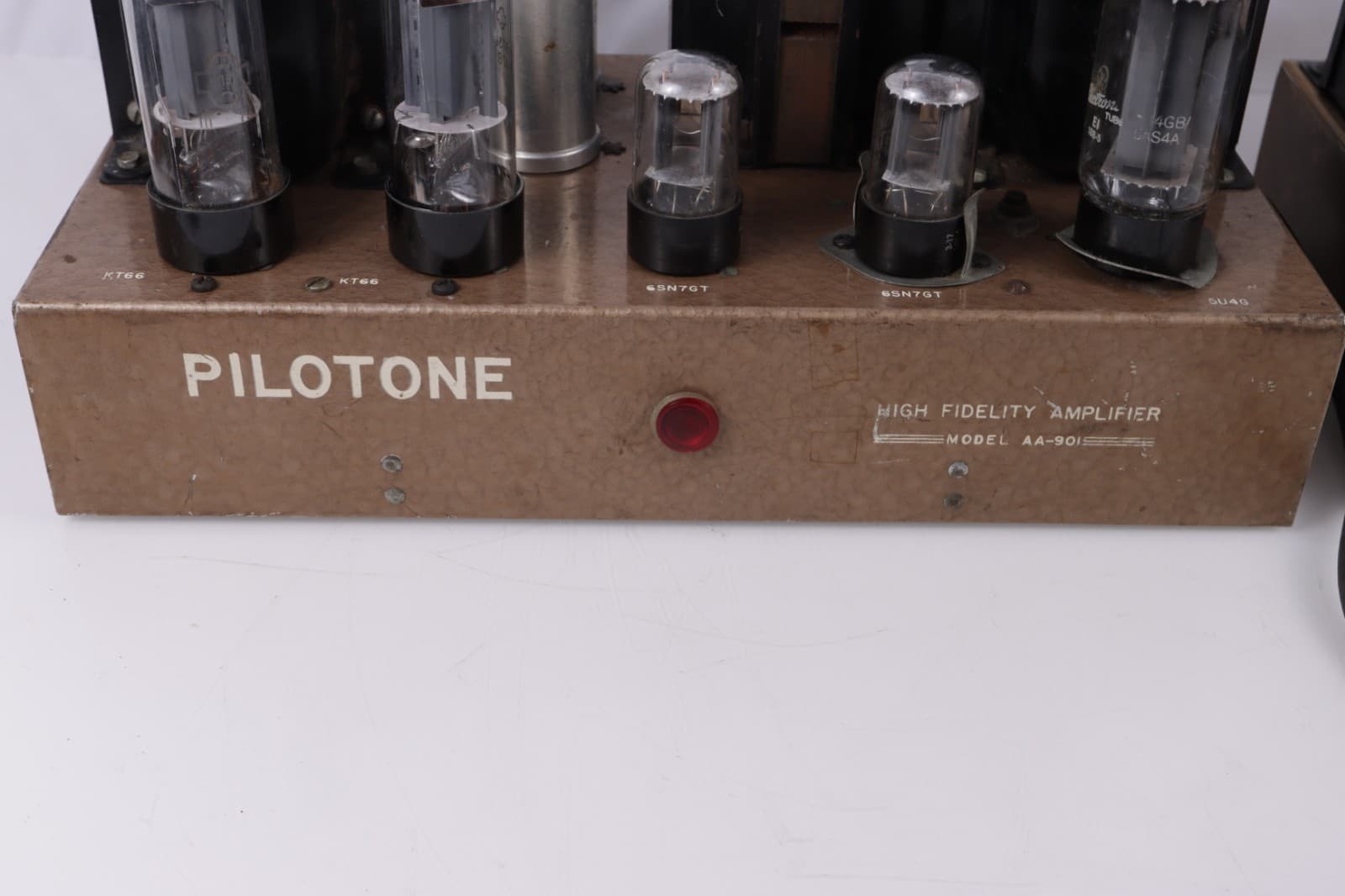 Pair of  Pilot Pilotone AA-901 Mono Bloc Power Amplifiers 4