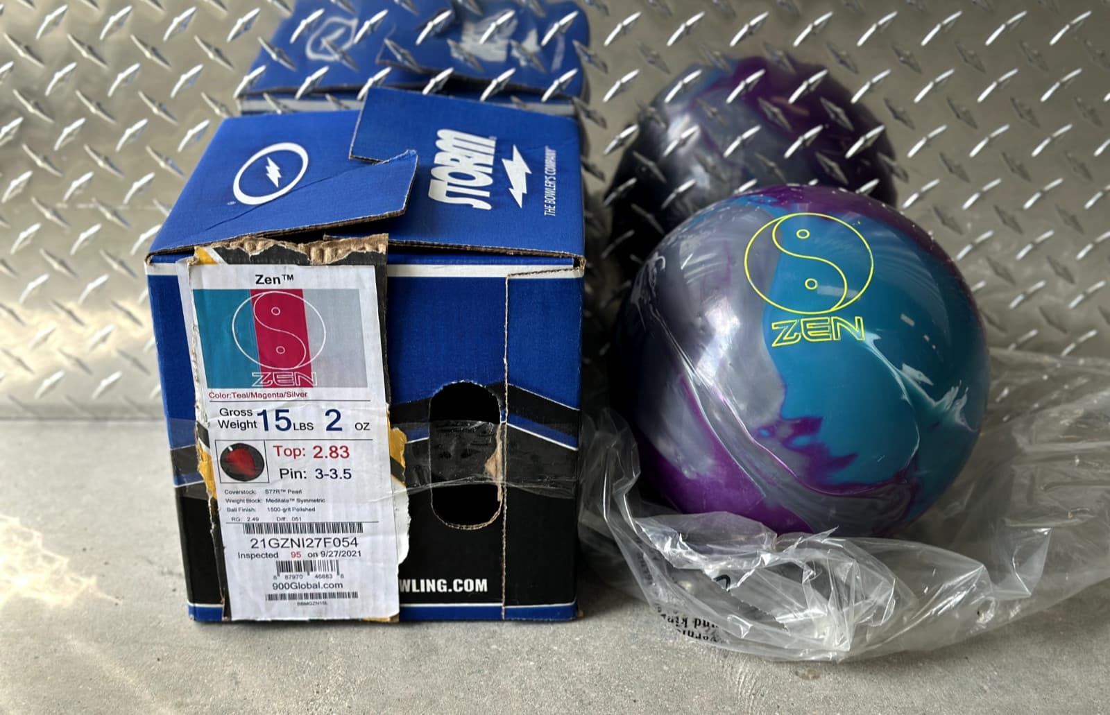 NEW IN BOX 2021 15 lbs 900 Global Zen