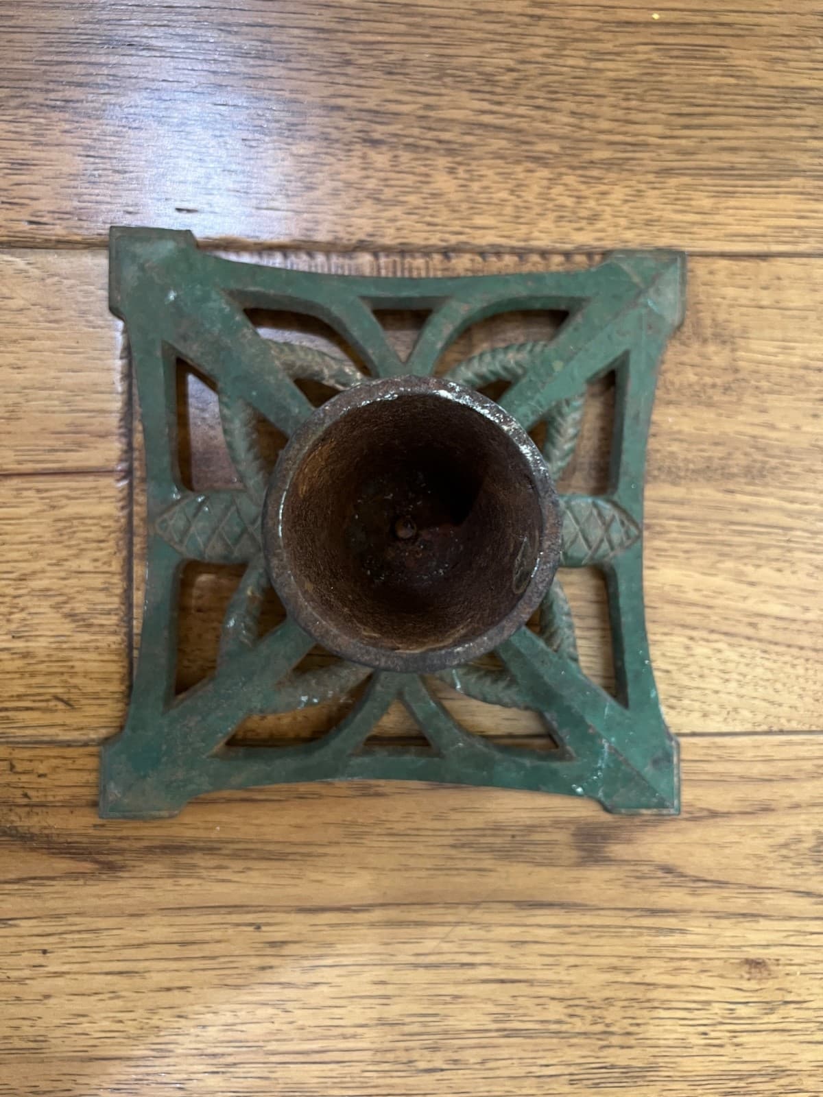 Antique Cast Iron Feather Tree With Pinecones Tree Stand 3