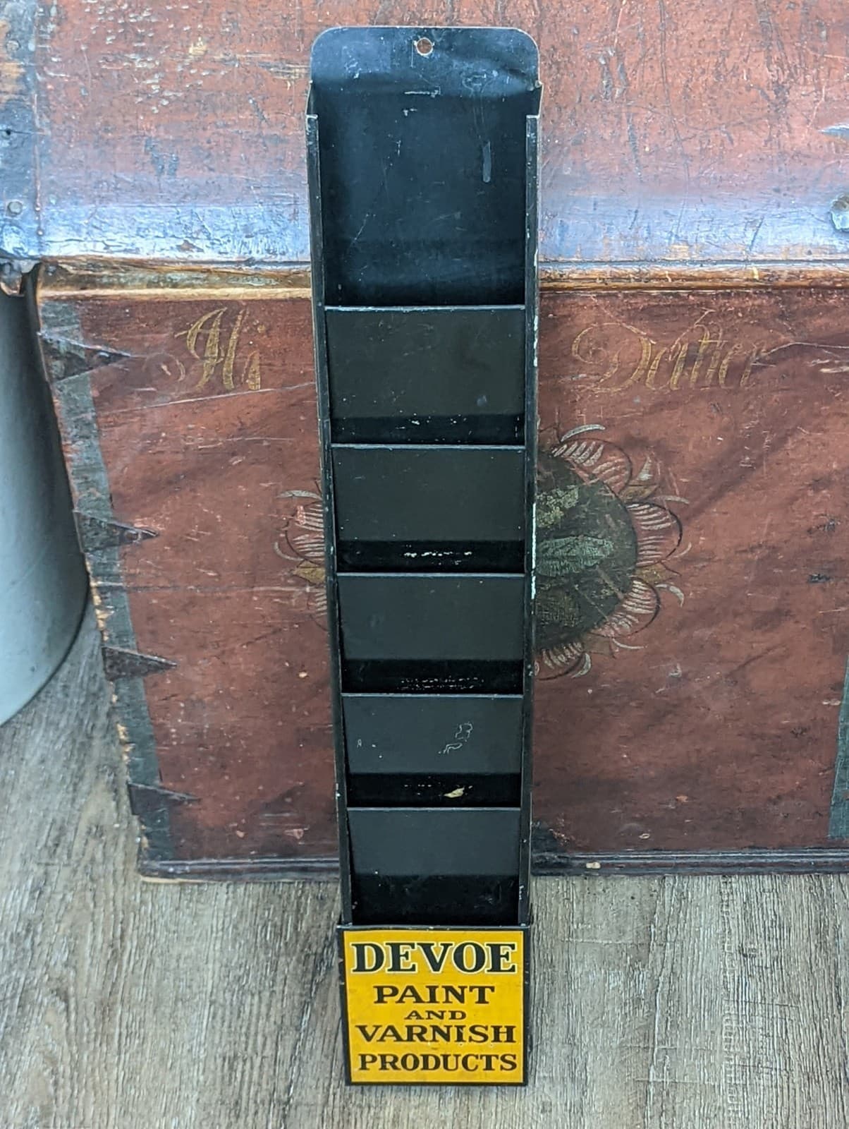 Original DEVOE PAINT Advertising Metal Store Display Rack Sign for Samples