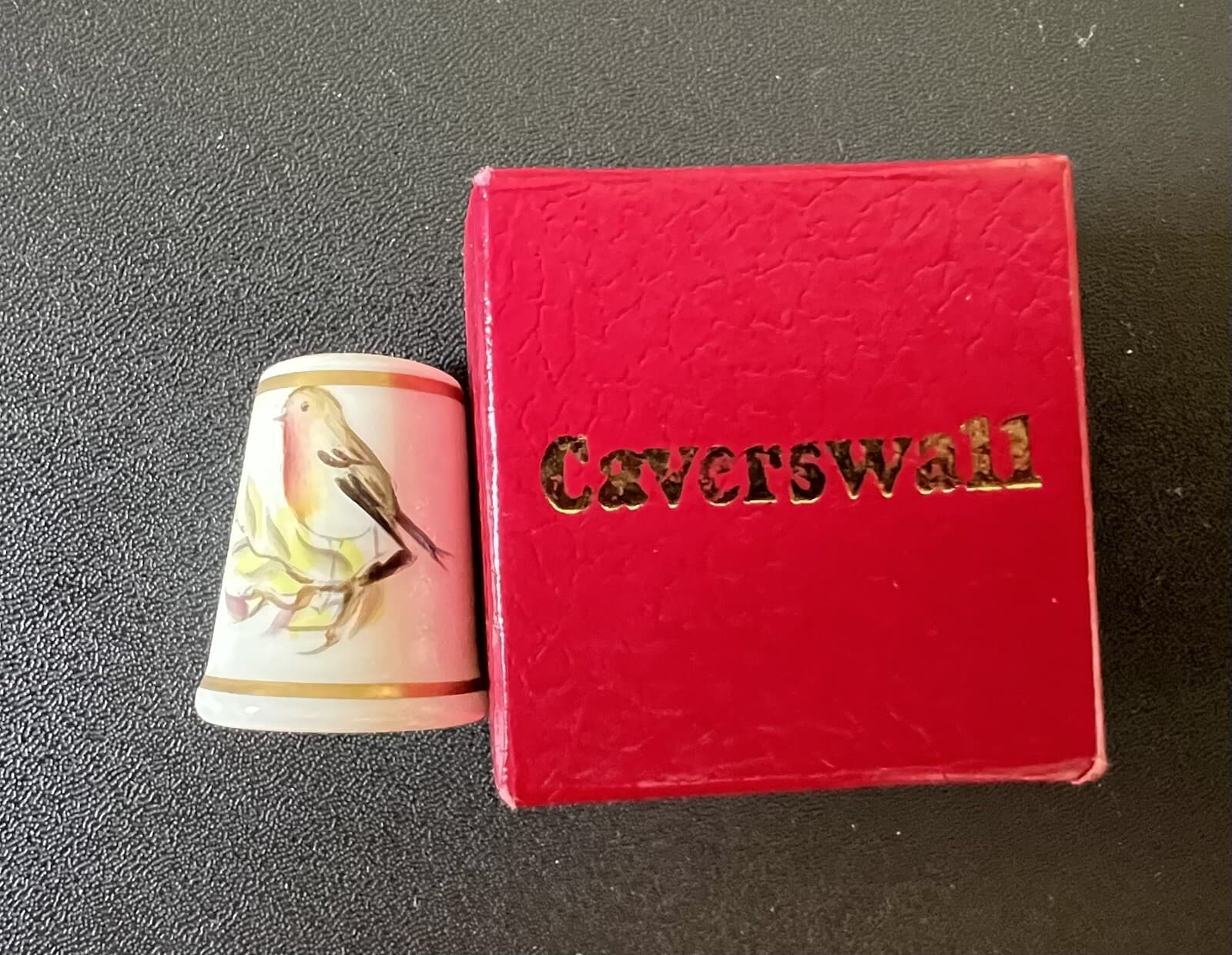 Thimble - Royal Worcester -  Bird - Robin(?) - Fine Bone China - P Dunkley 5