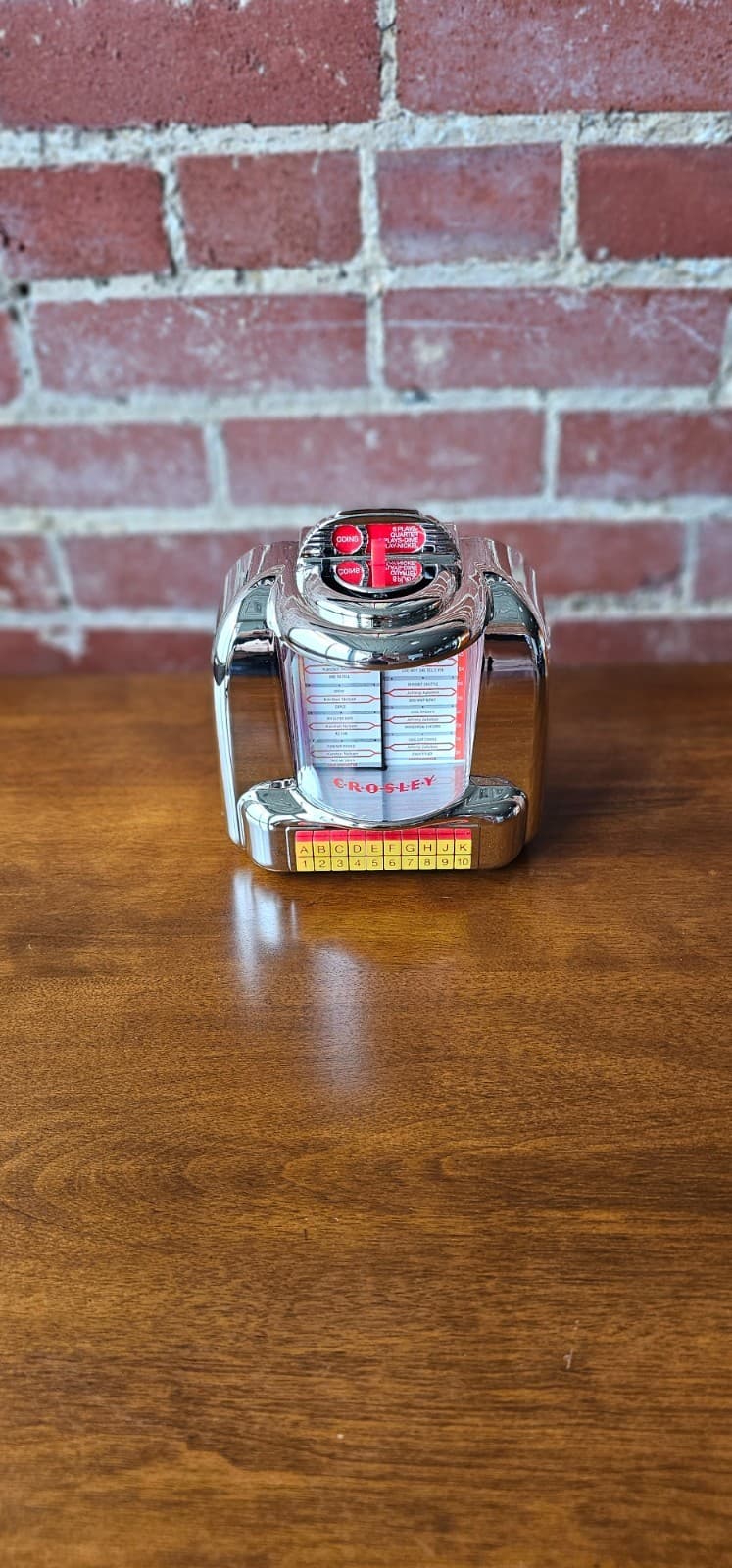 Open Box Crosley Diner Radio Jukebox Tabletop Radio 2