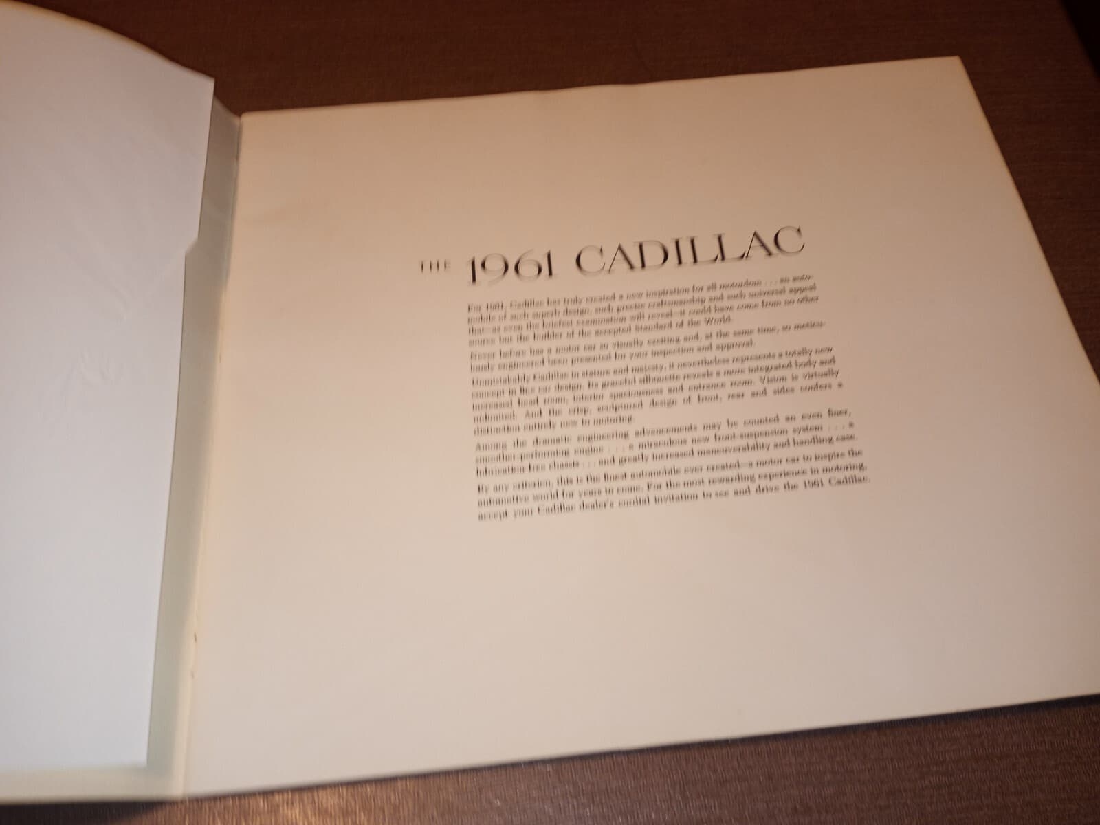 1961-62 CADILAC SIXTY-TWO: 16 PAGE CAR DEALER SALES BROCHURE