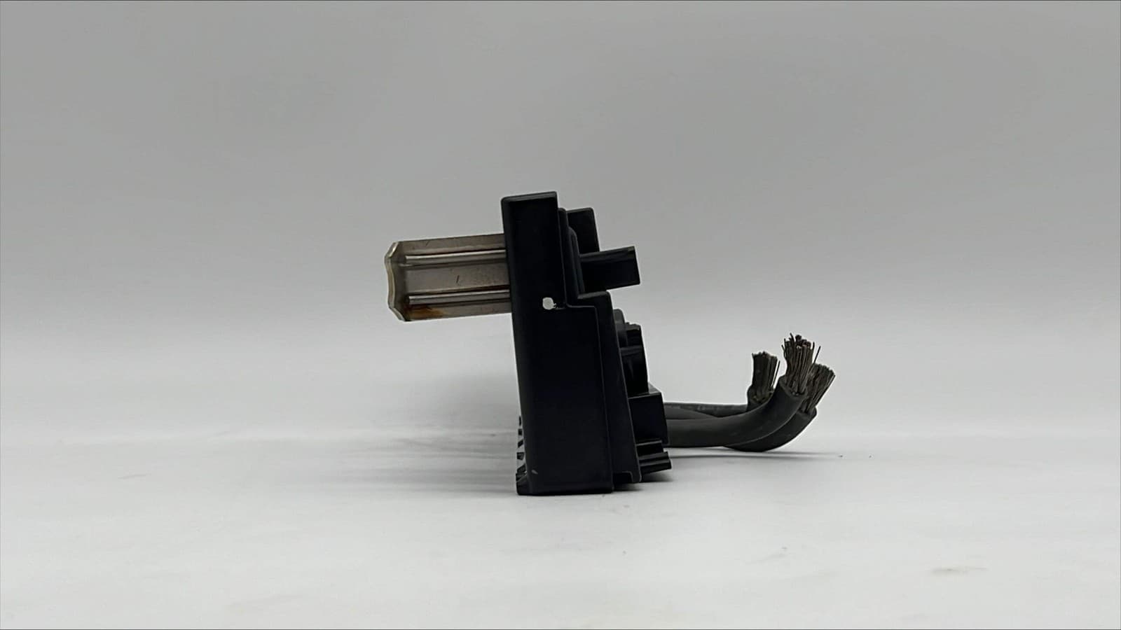 Allen-Bradley Stab Assembly for MCC Bucket, 3-Wire 4 AWG (Used) 6