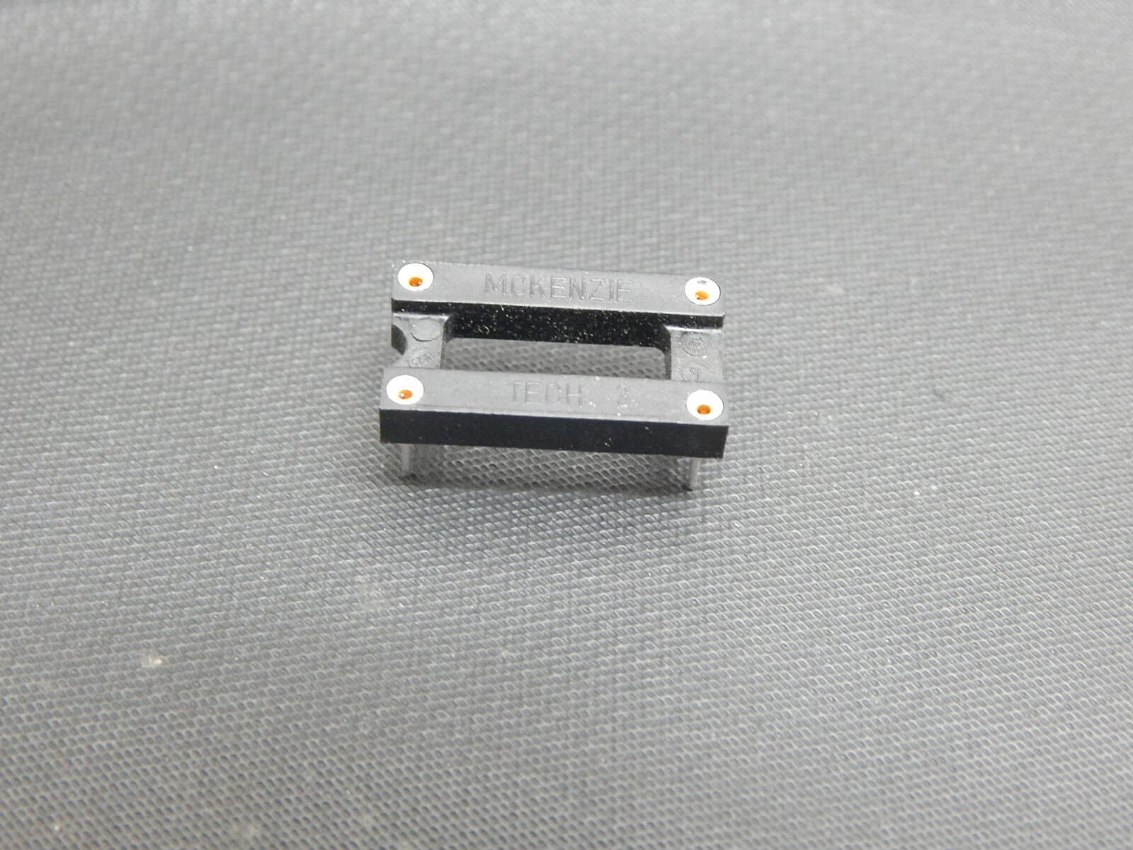 MCKENZIE 4 PIN MACHINED DIP SOCKET FOR FULL CAN CRYSTAL OSCILATOR - FAST SHIP