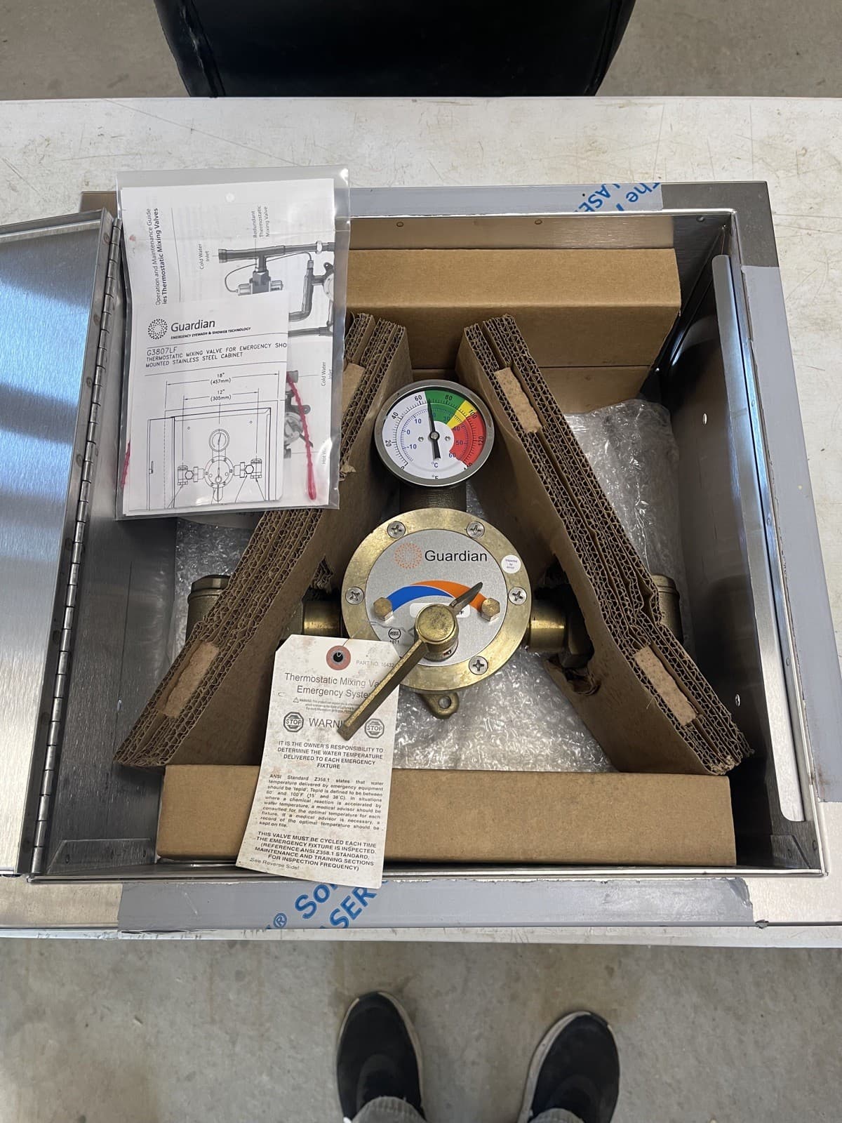 Guardian G3807LF Mixing (Tempering) Valve in cabinet Emergency Shower/Eyewash