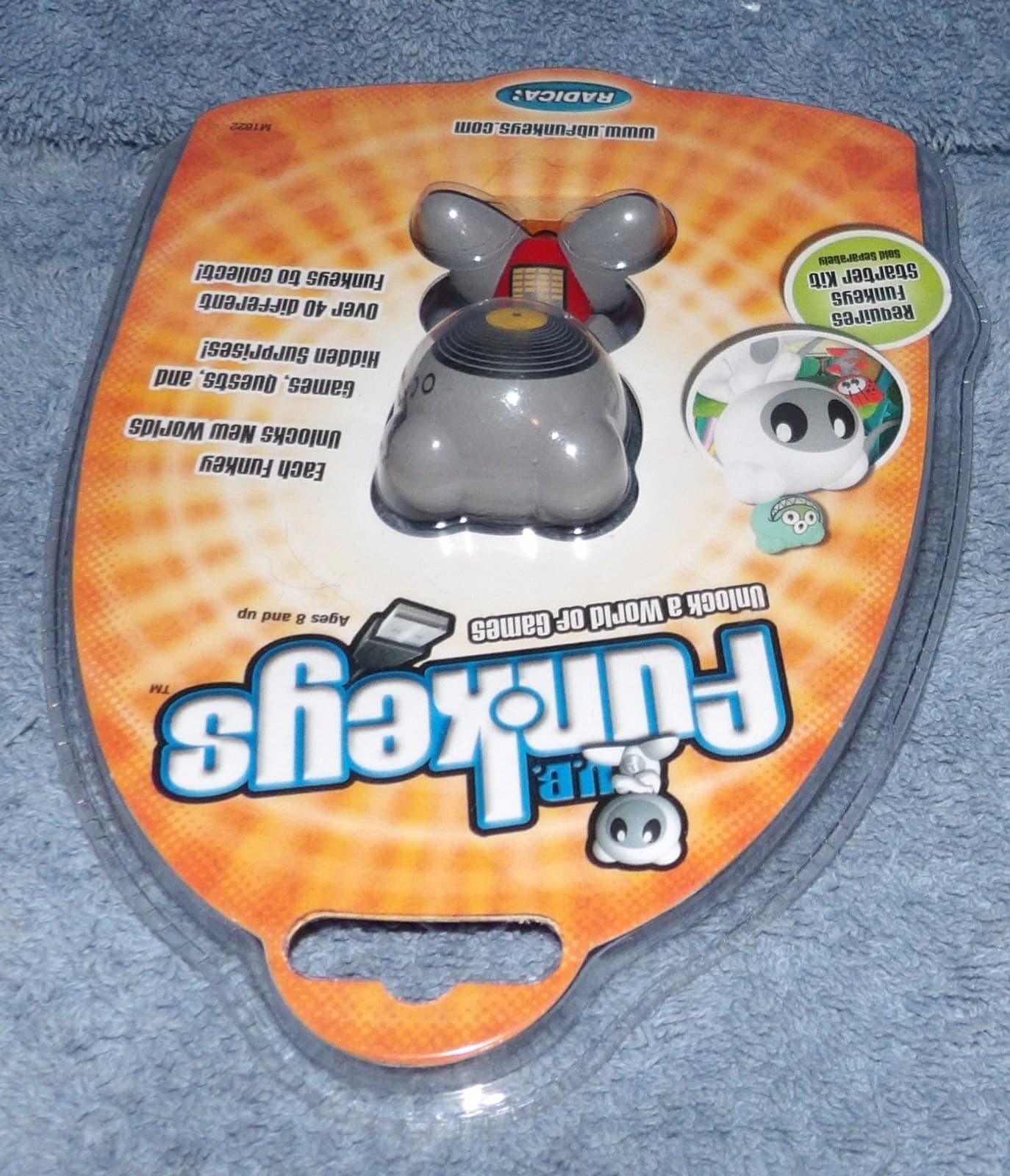 UB FUNKEYS 2007 FUNKEYS TOWN SCRATCH SET 4