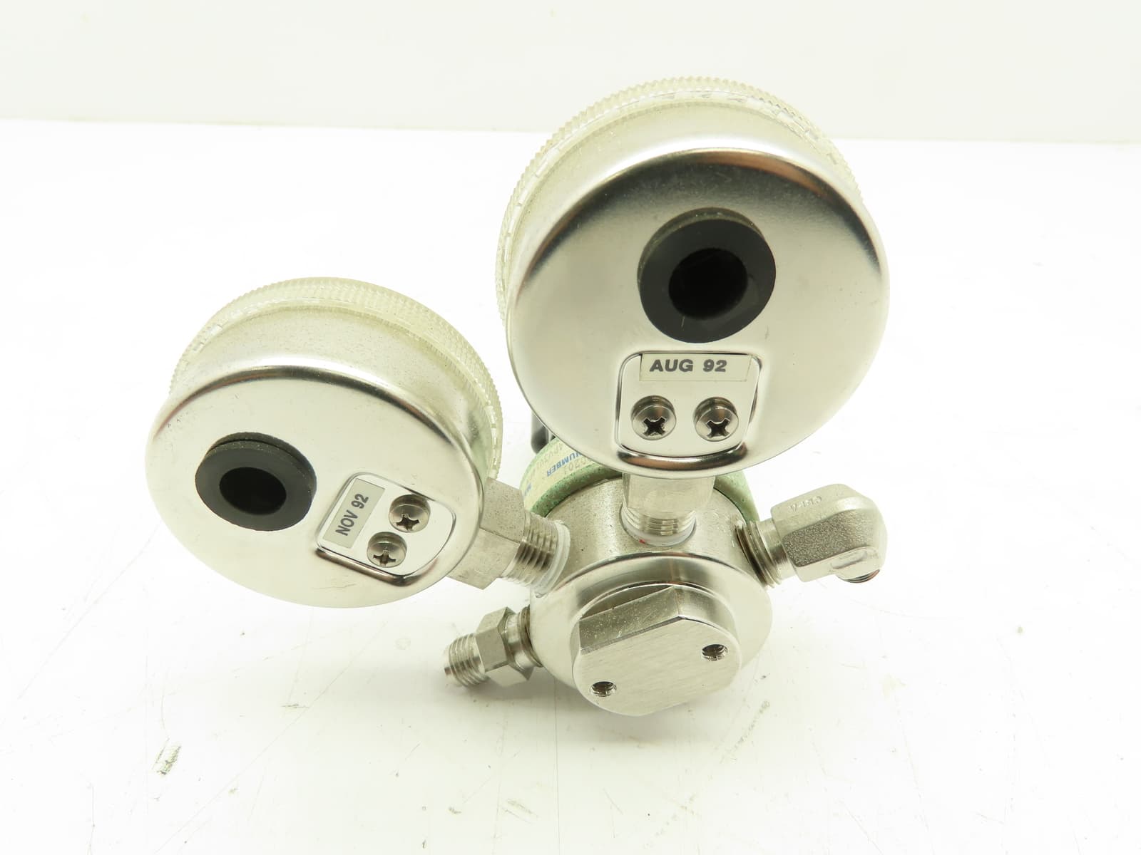 Veriflo IR400S Stainless Pressure Regulator Gas/Oxygen Dual Gauge 100 PSI 4