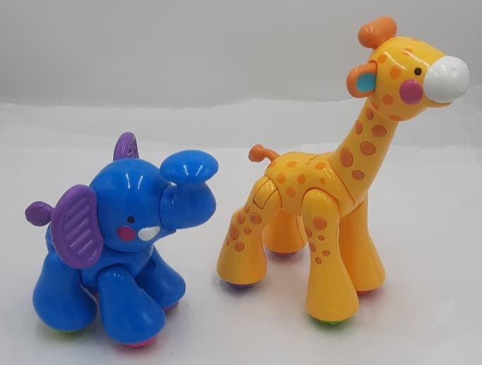 Fisher Price Amazing Animals Click Clack Giraffe & Elephant Sensory Poseable Toy 4