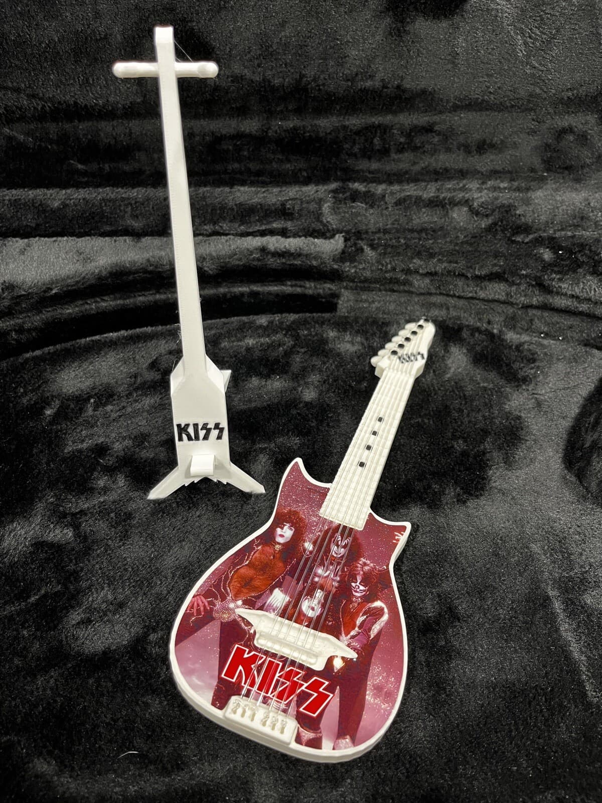 KISS mini TOY GUITAR 6